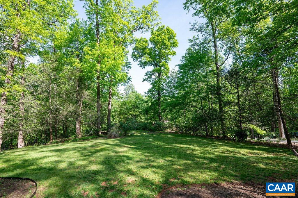 75 HICKORY LN