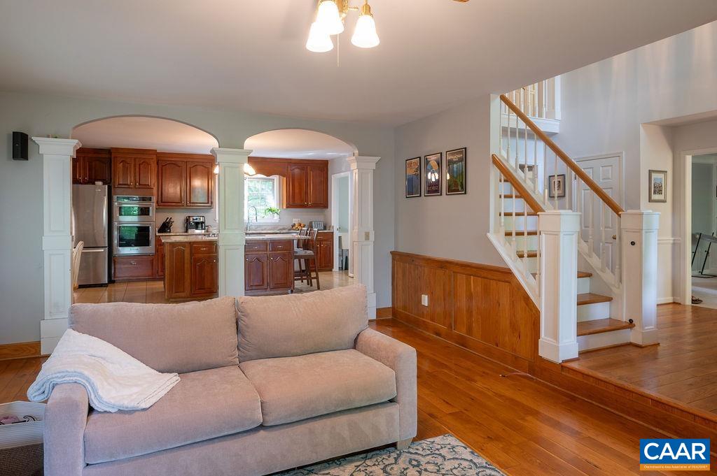 75 HICKORY LN