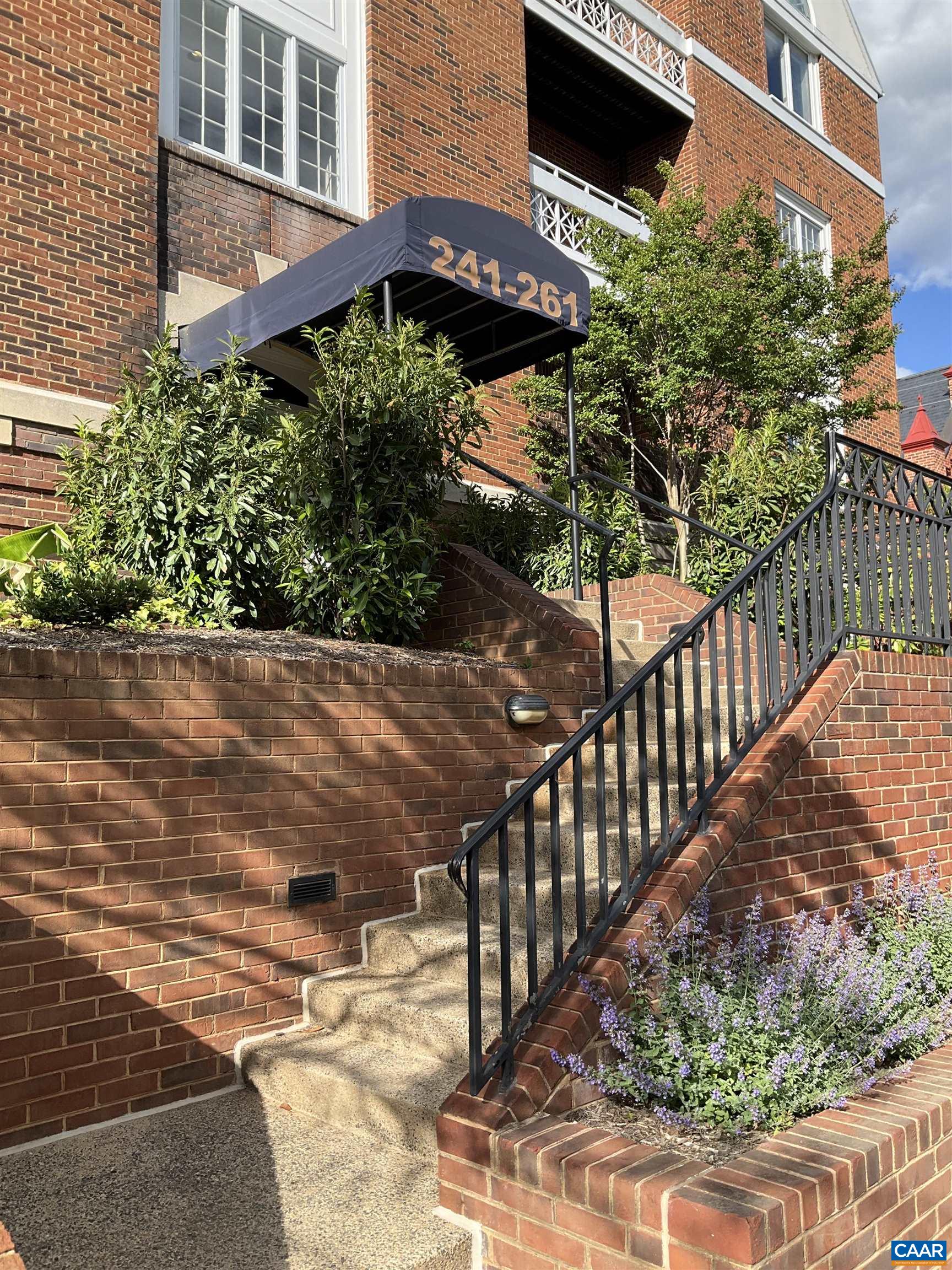 253 EAST JEFFERSON ST