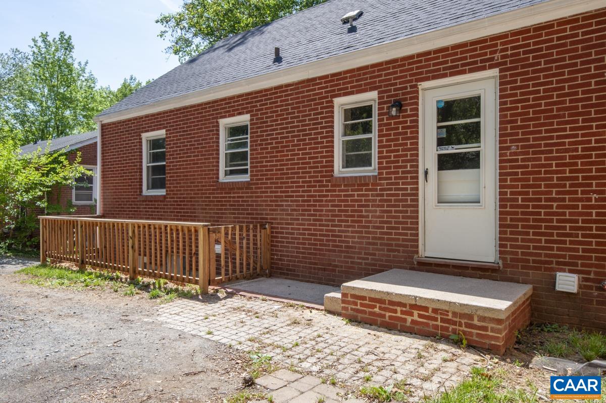 238 OLD LYNCHBURG RD