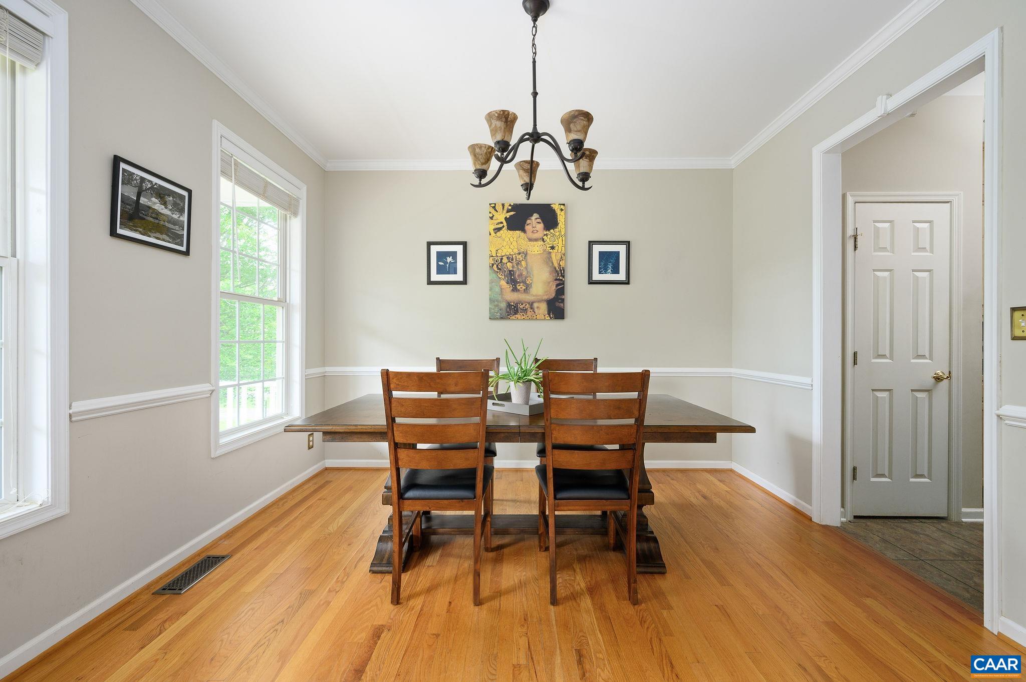 2364 N CHESTERFIELD CT