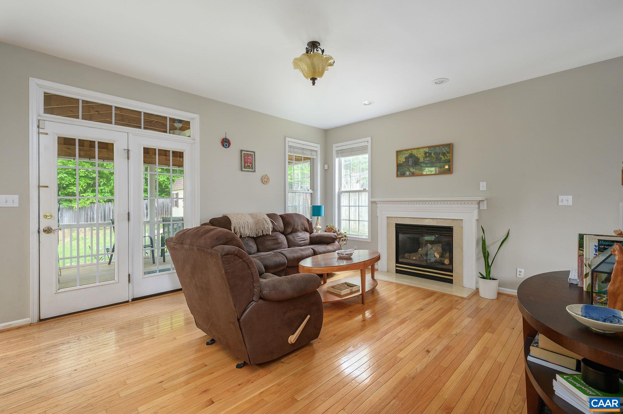 2364 N CHESTERFIELD CT