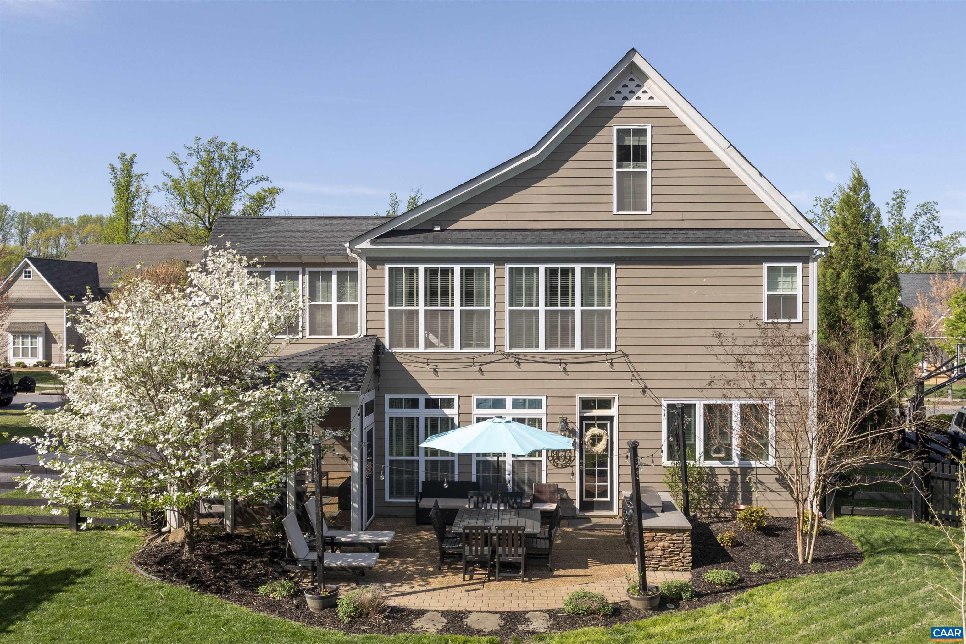 2073 ASPEN DR