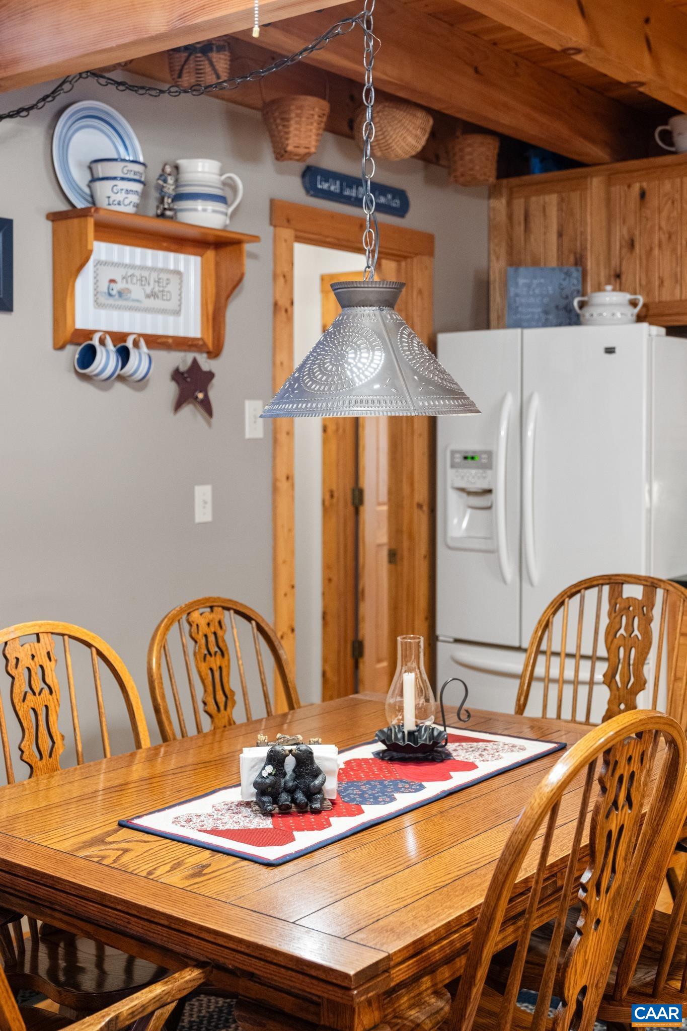 6 OLD ORCHARD LN