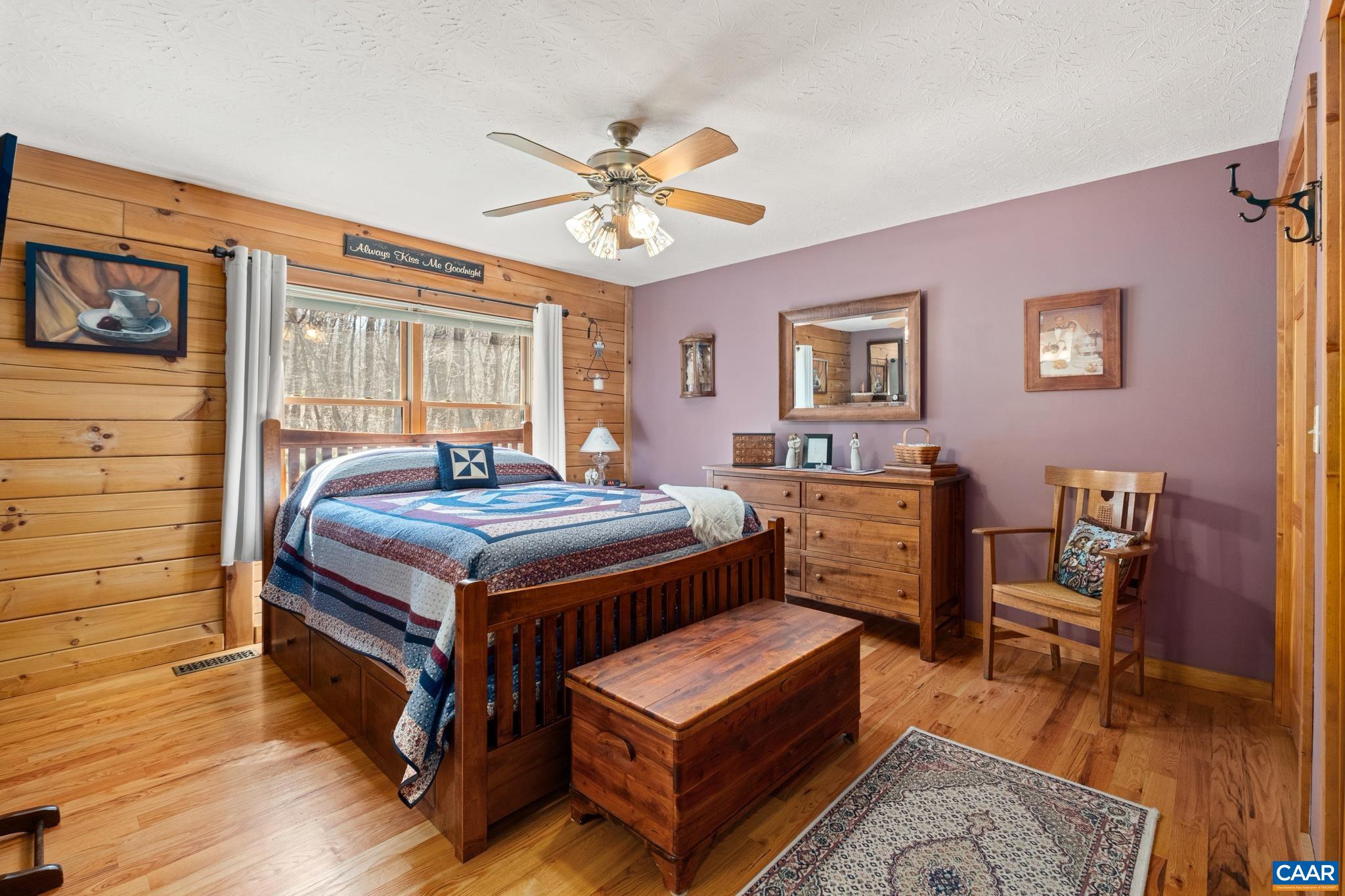 6 OLD ORCHARD LN