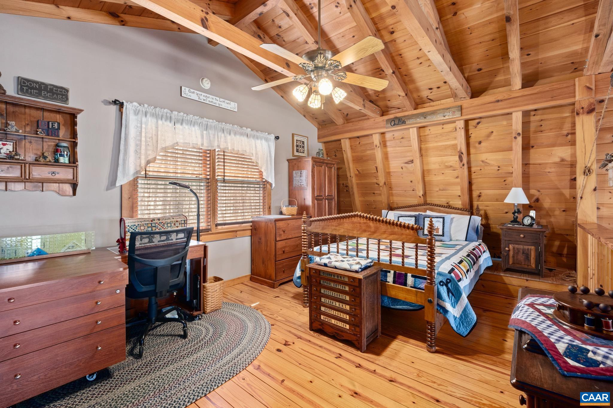 6 OLD ORCHARD LN