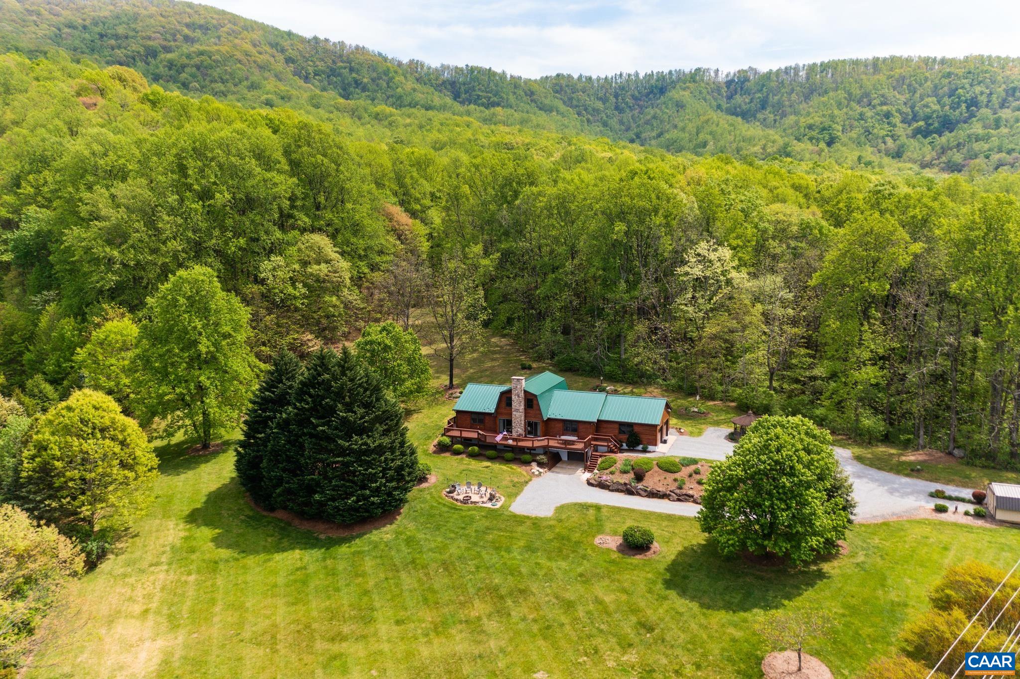 6 OLD ORCHARD LN