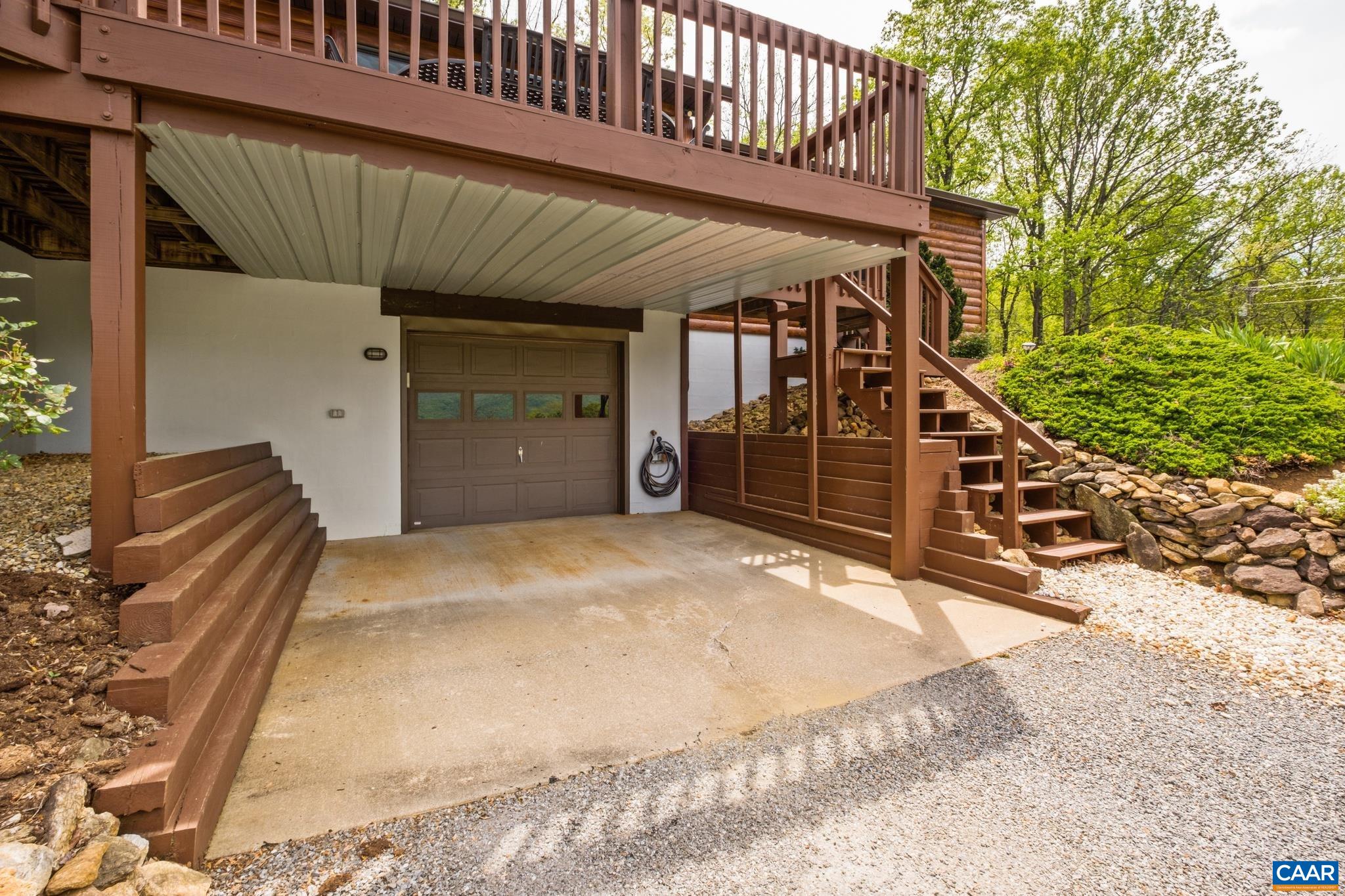 6 OLD ORCHARD LN