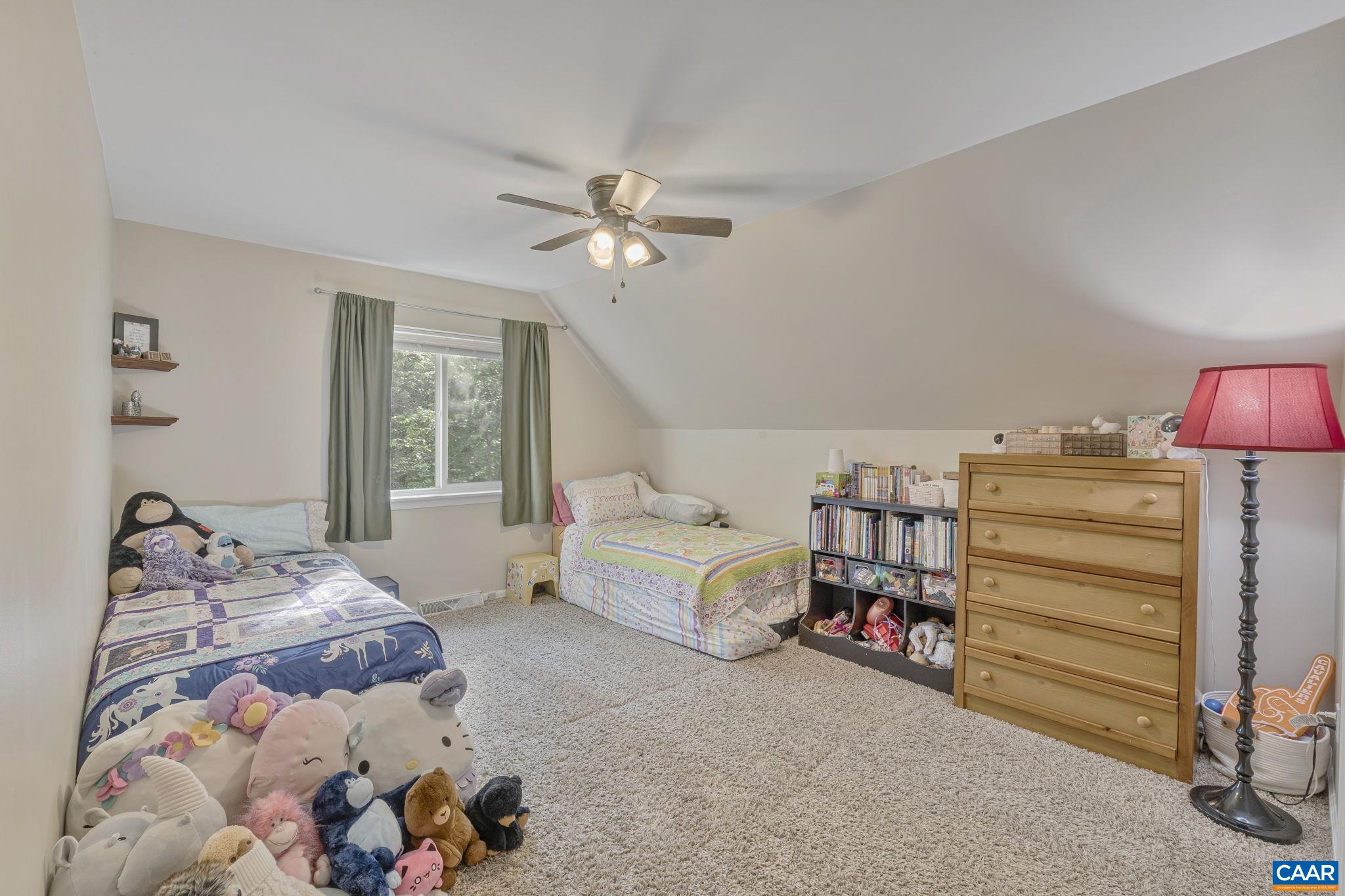 104 BOULDER SPRING CT