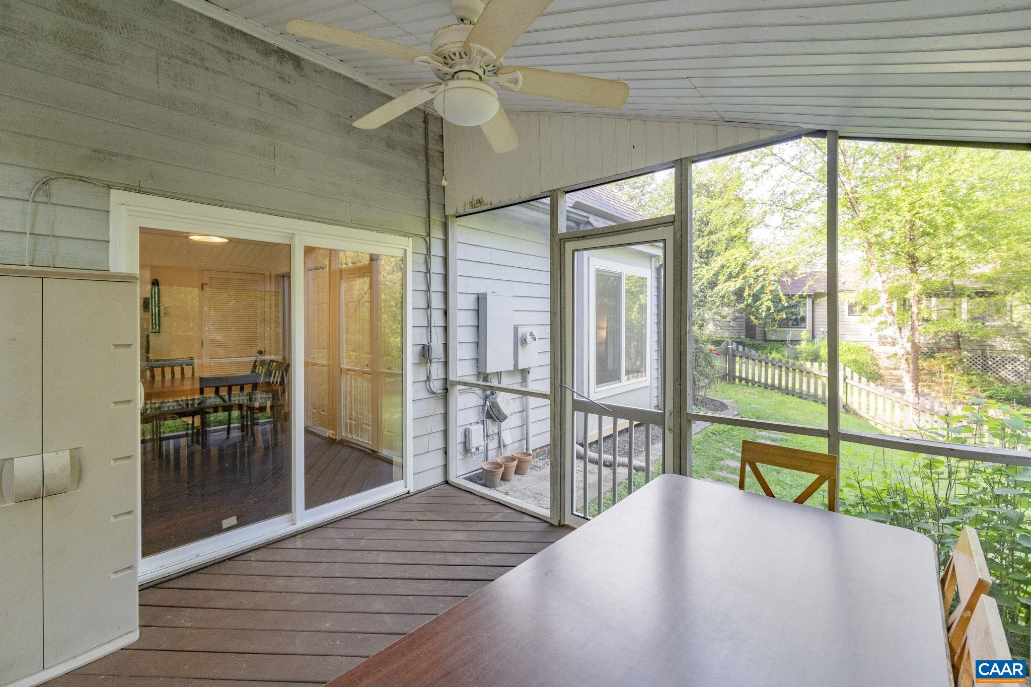 104 BOULDER SPRING CT