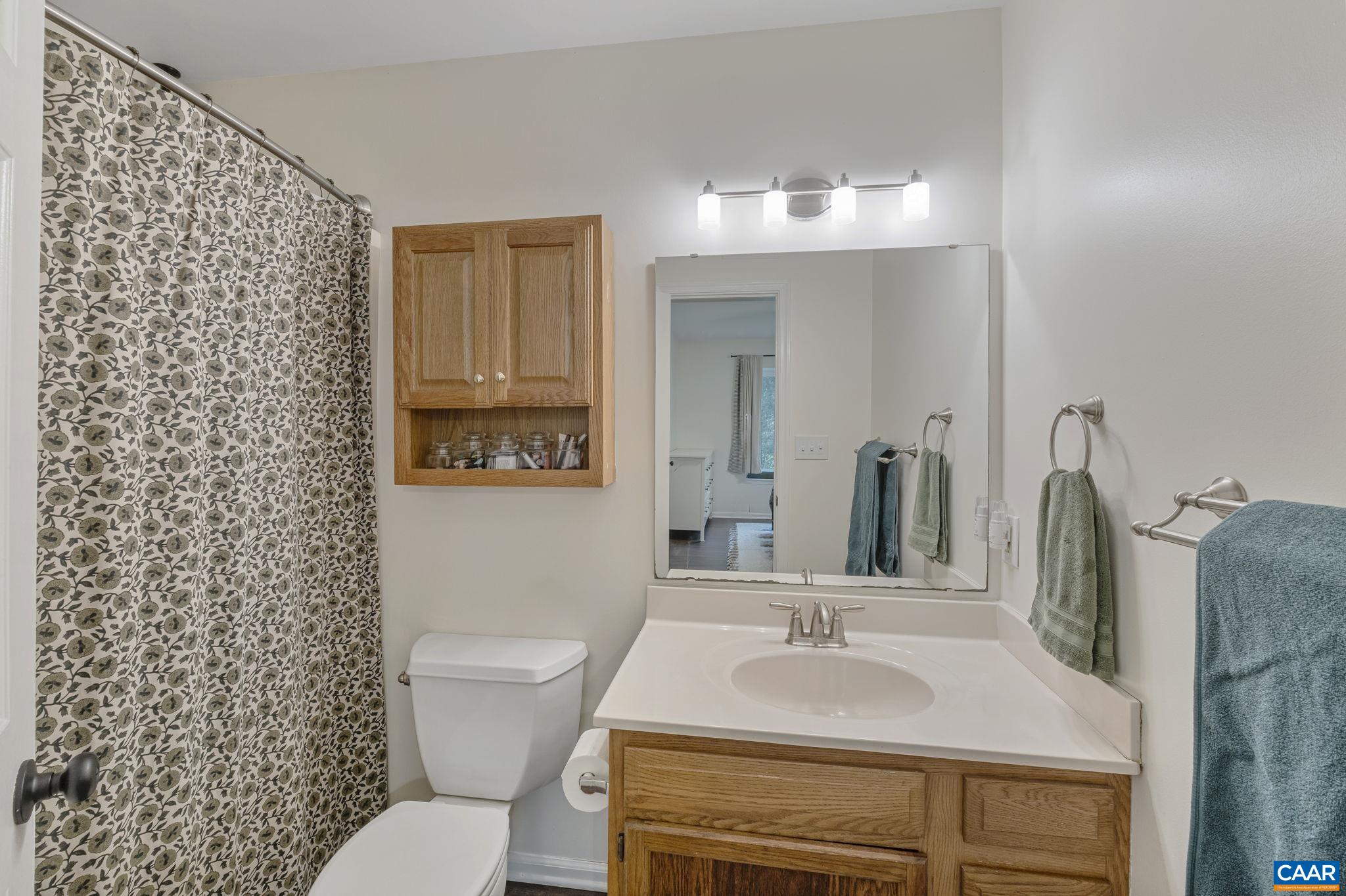 104 BOULDER SPRING CT