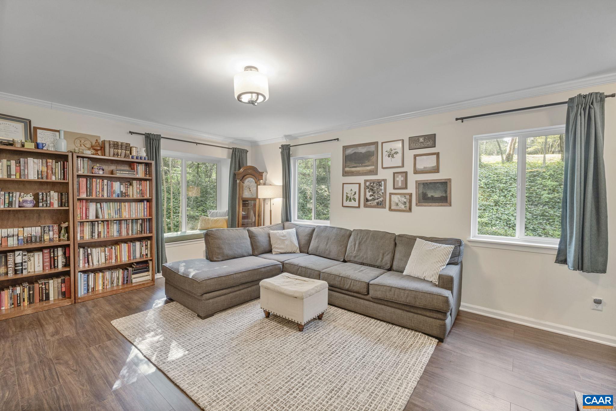 104 BOULDER SPRING CT