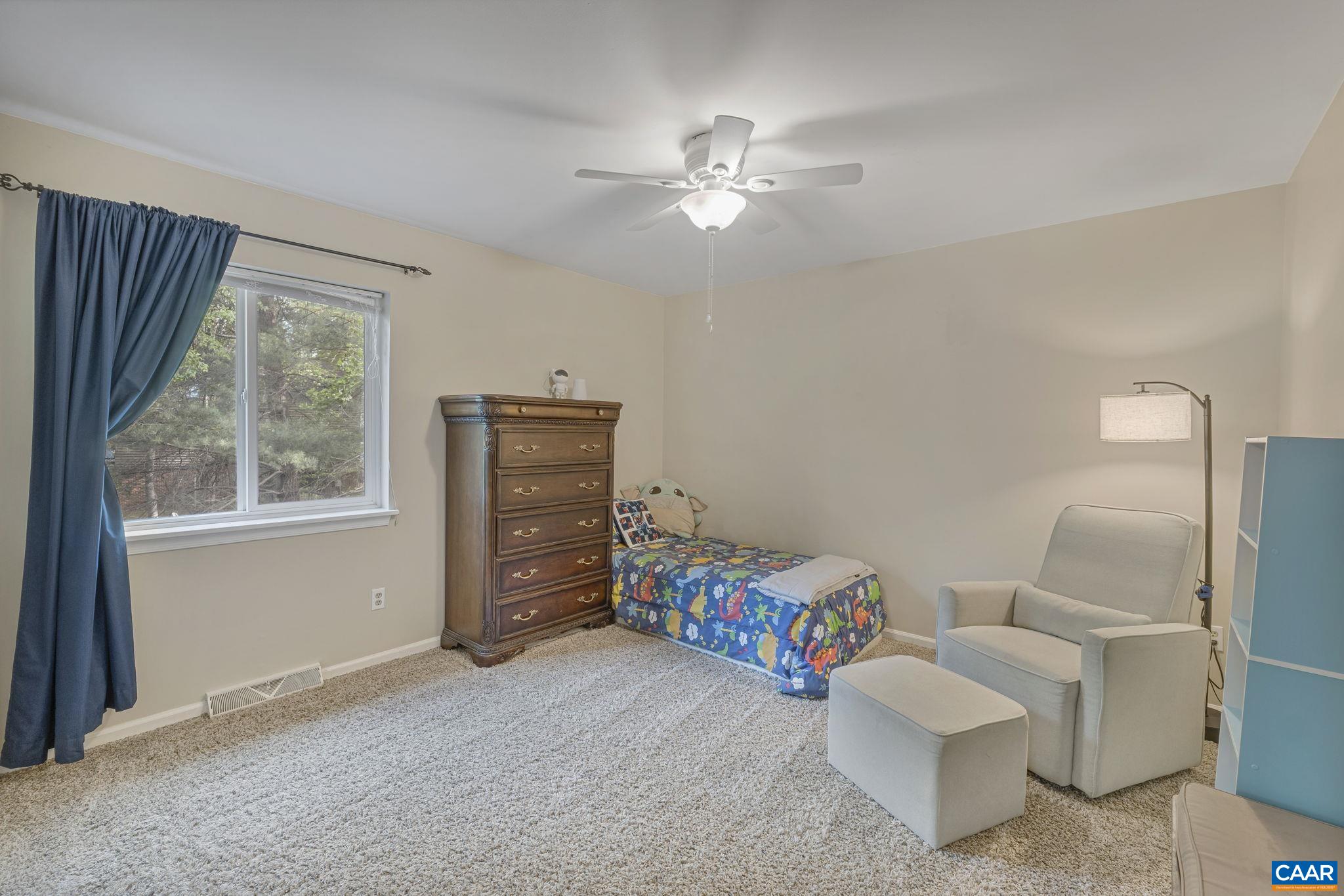 104 BOULDER SPRING CT