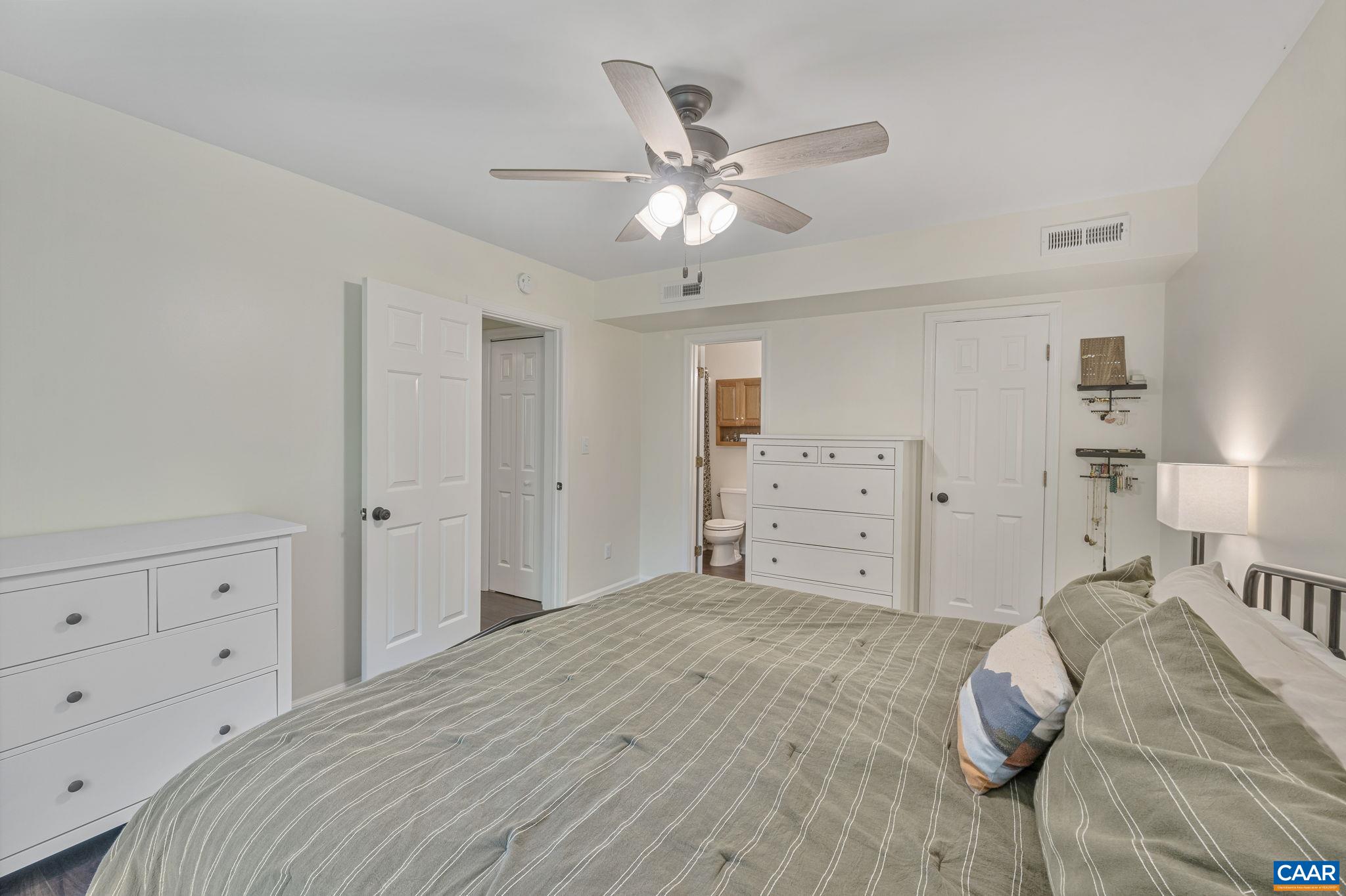 104 BOULDER SPRING CT