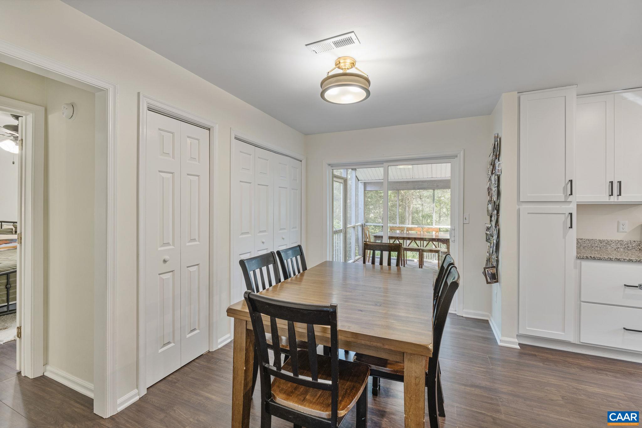 104 BOULDER SPRING CT