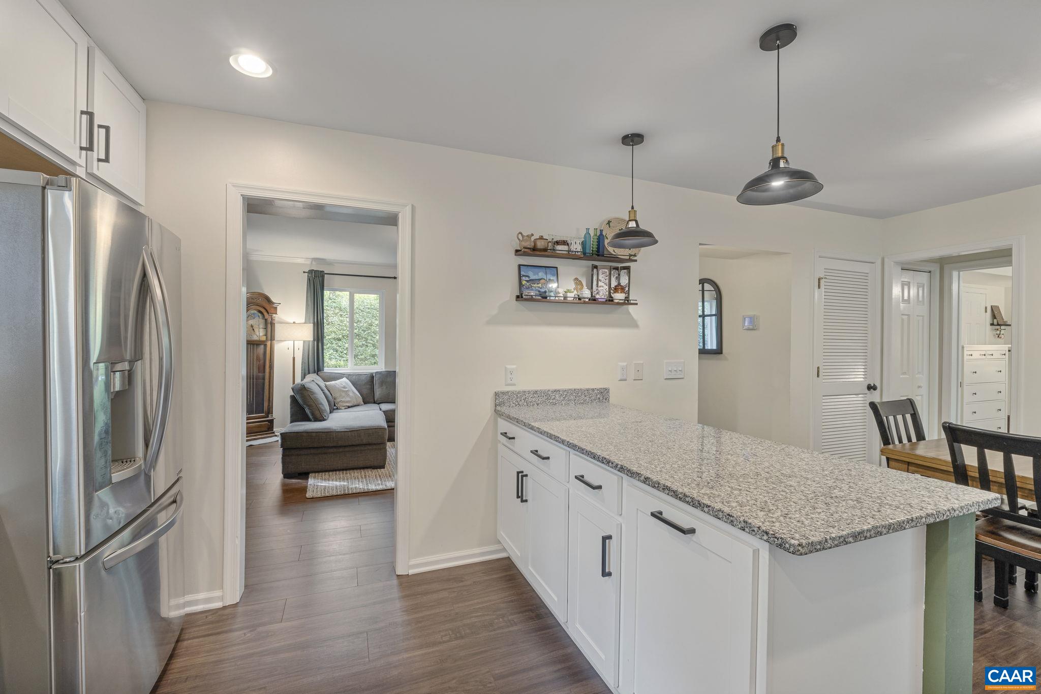 104 BOULDER SPRING CT