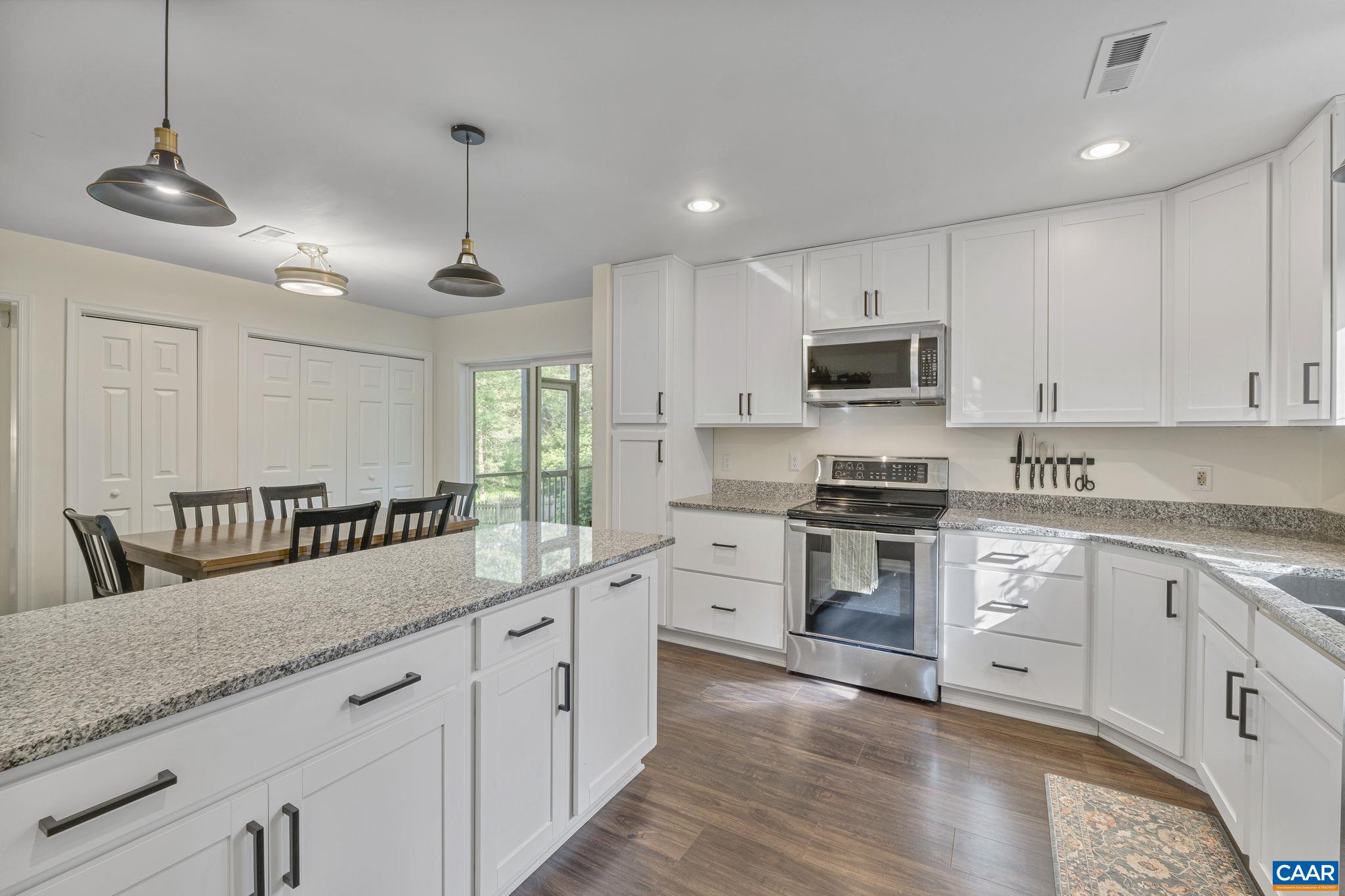104 BOULDER SPRING CT
