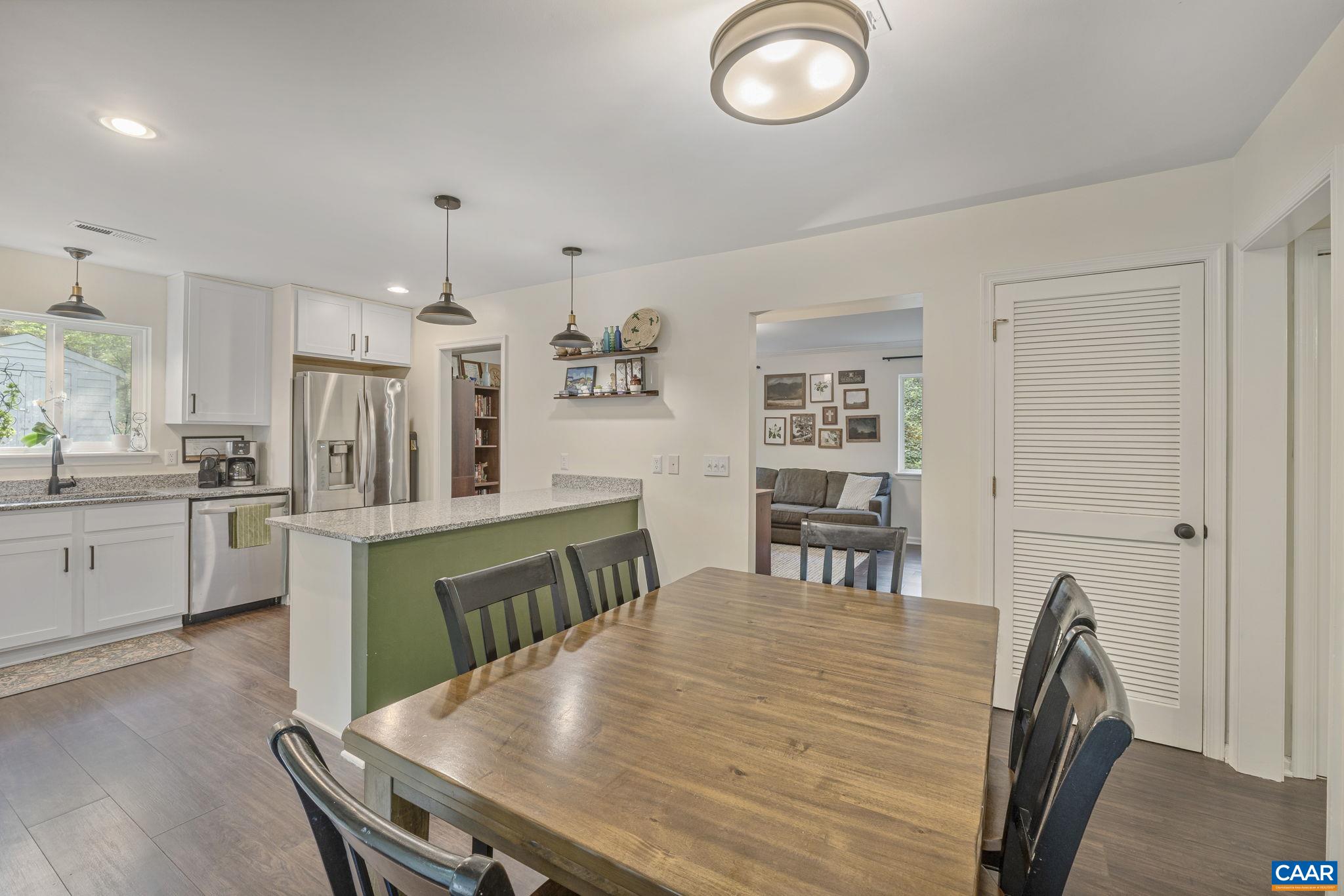 104 BOULDER SPRING CT