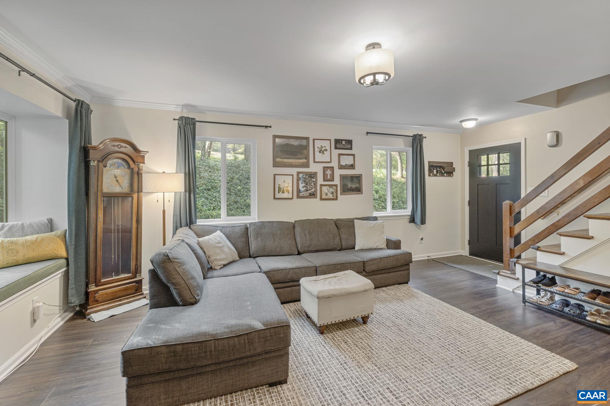 104 BOULDER SPRING CT