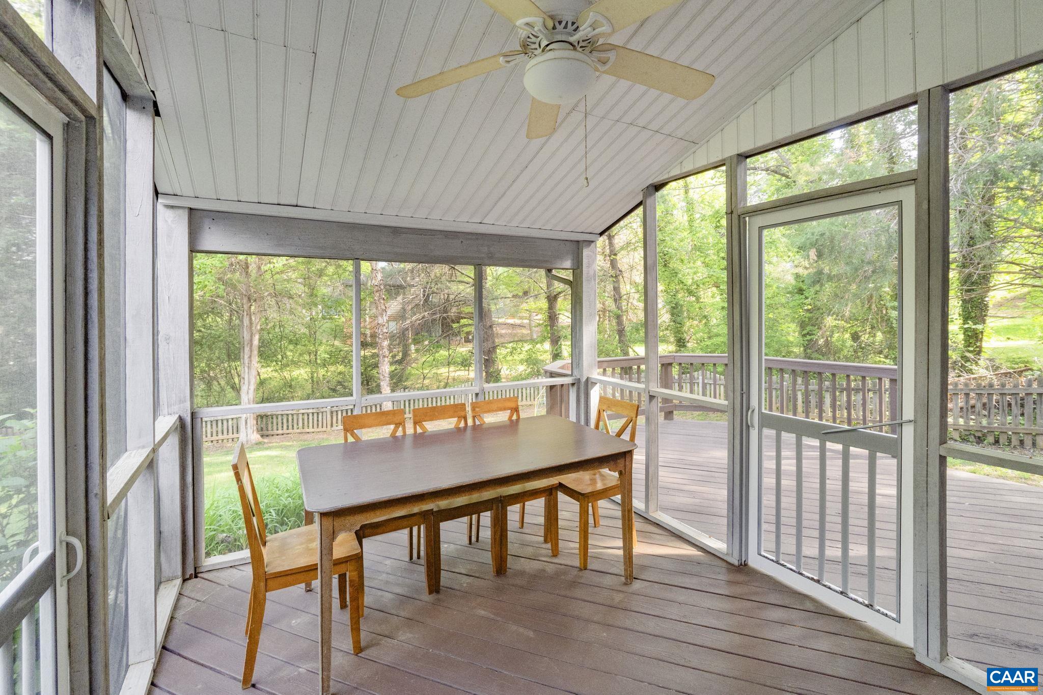 104 BOULDER SPRING CT