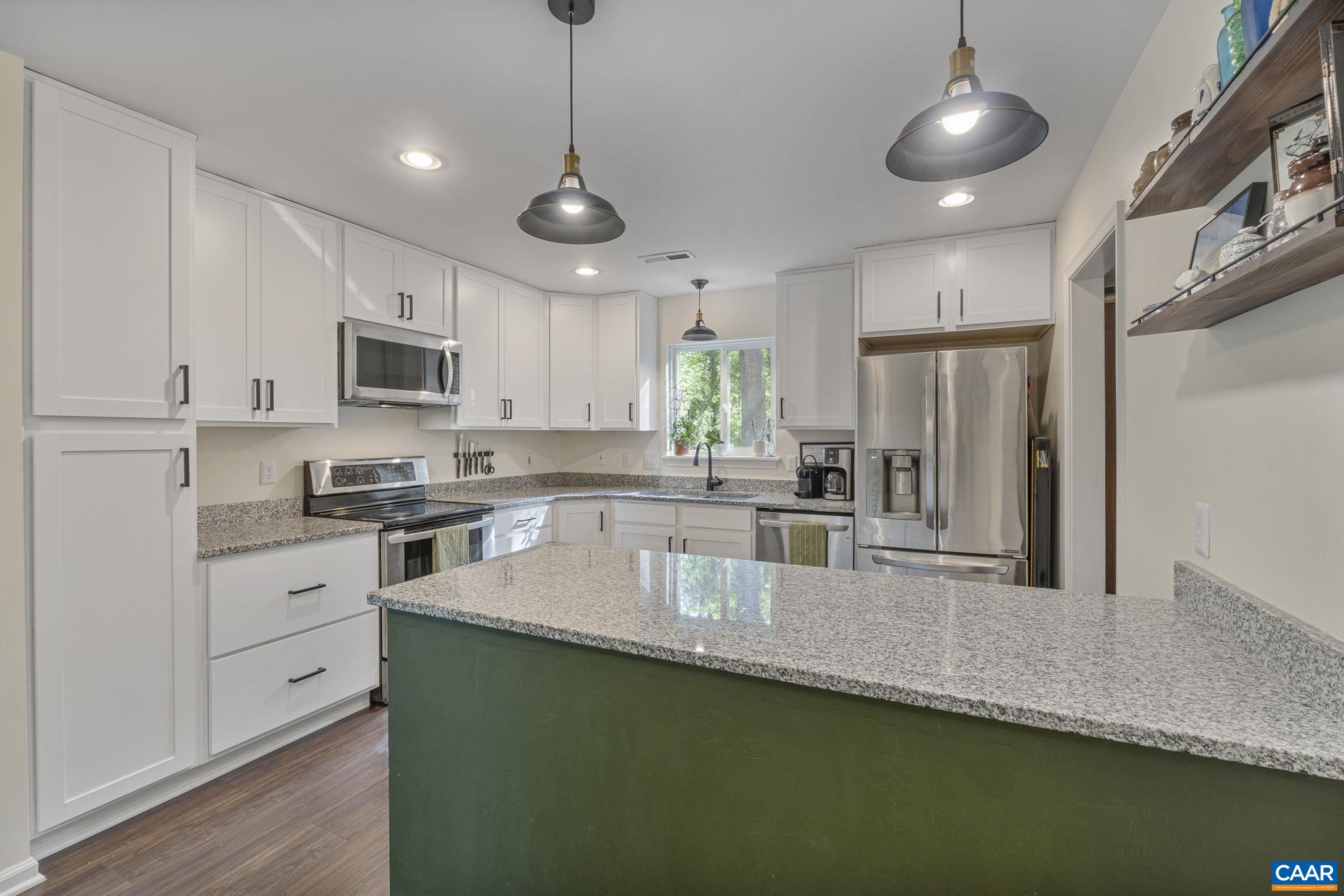 104 BOULDER SPRING CT