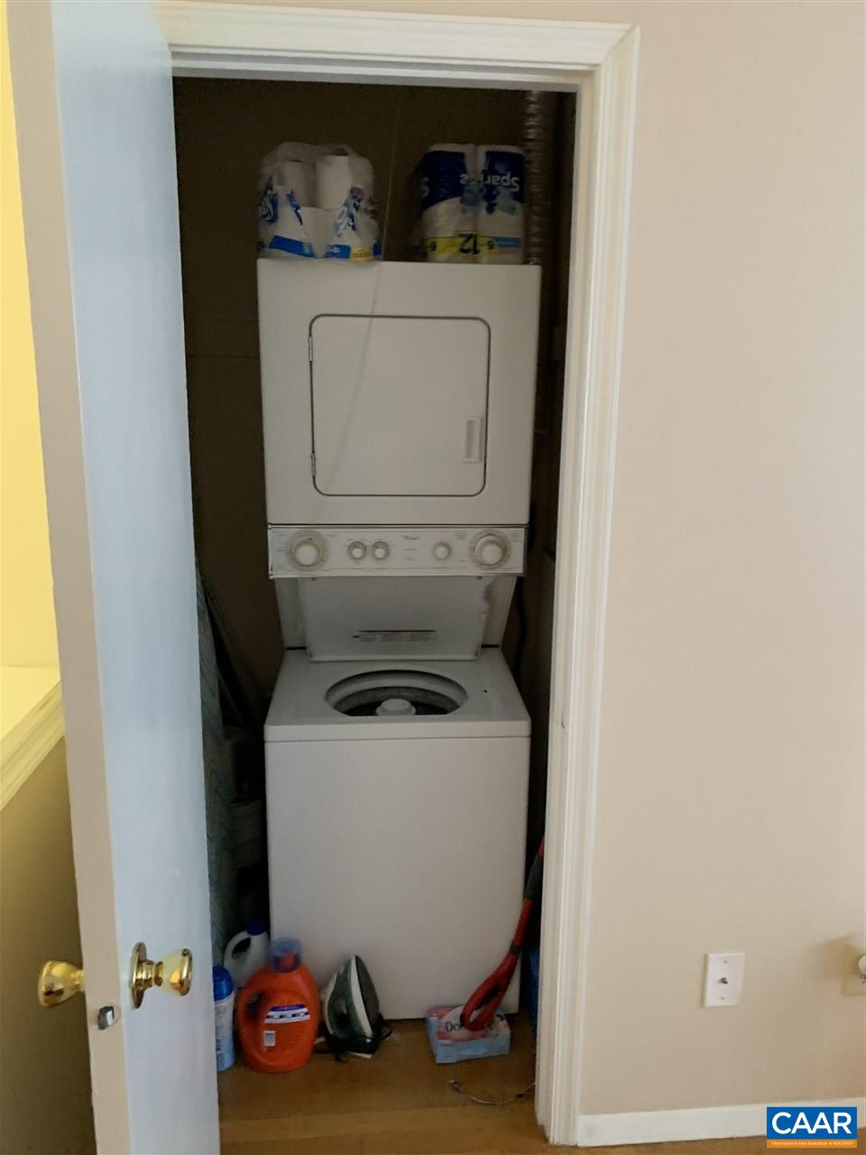 140 HESSIAN HILLS CIR Unit: 4