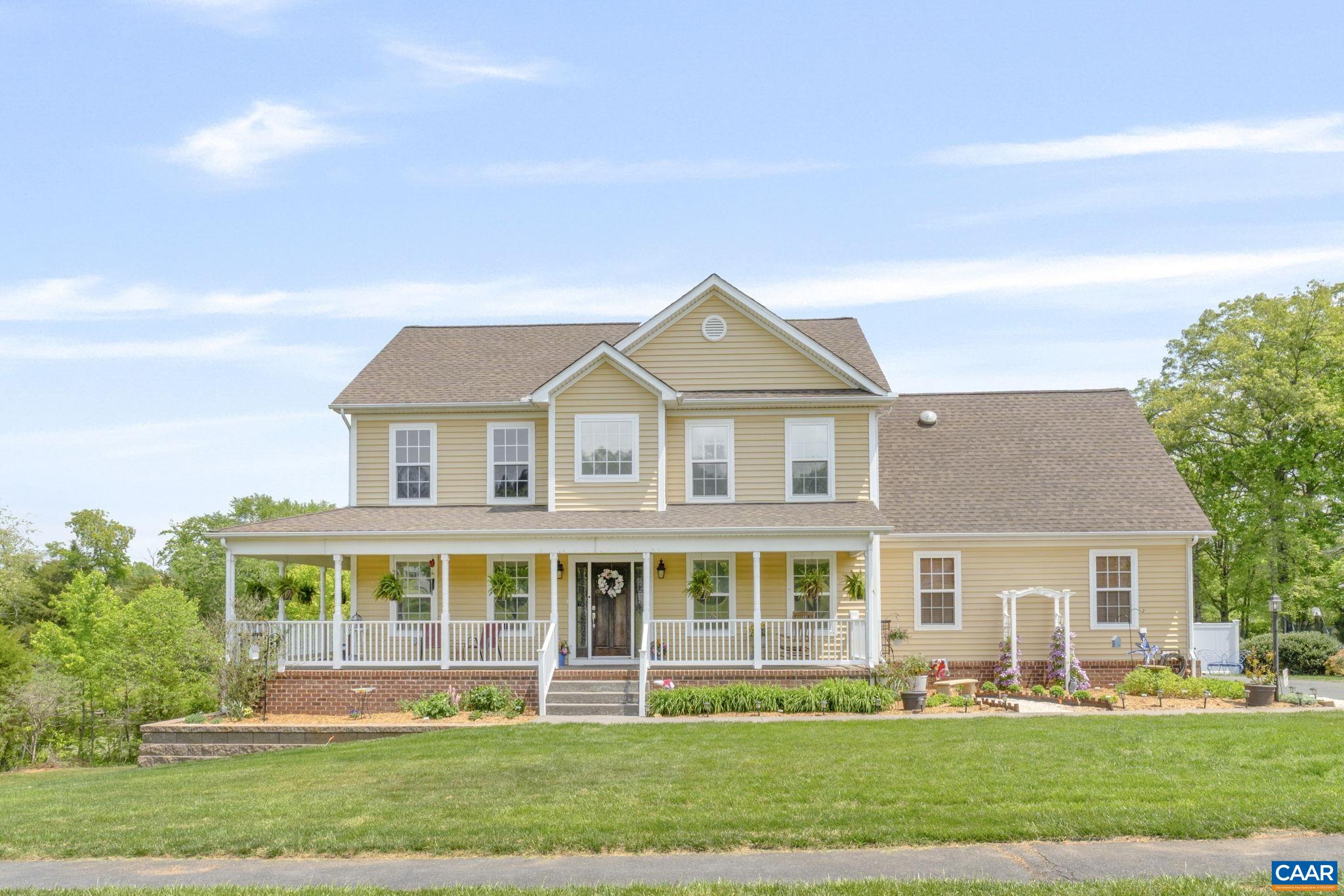 504 GLEN CIR