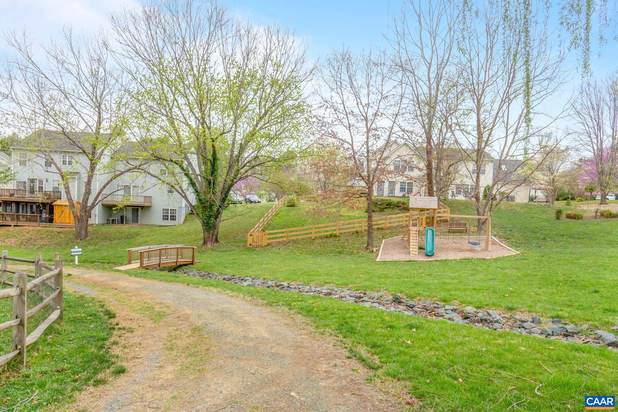 1550 PRIMROSE LN