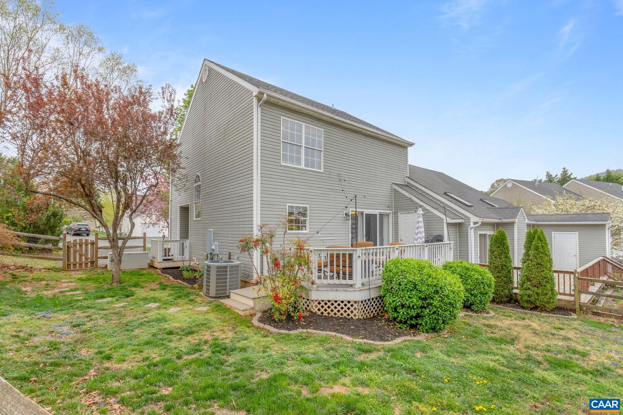 1550 PRIMROSE LN