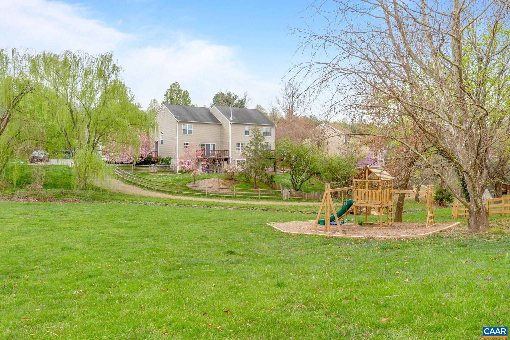 1550 PRIMROSE LN