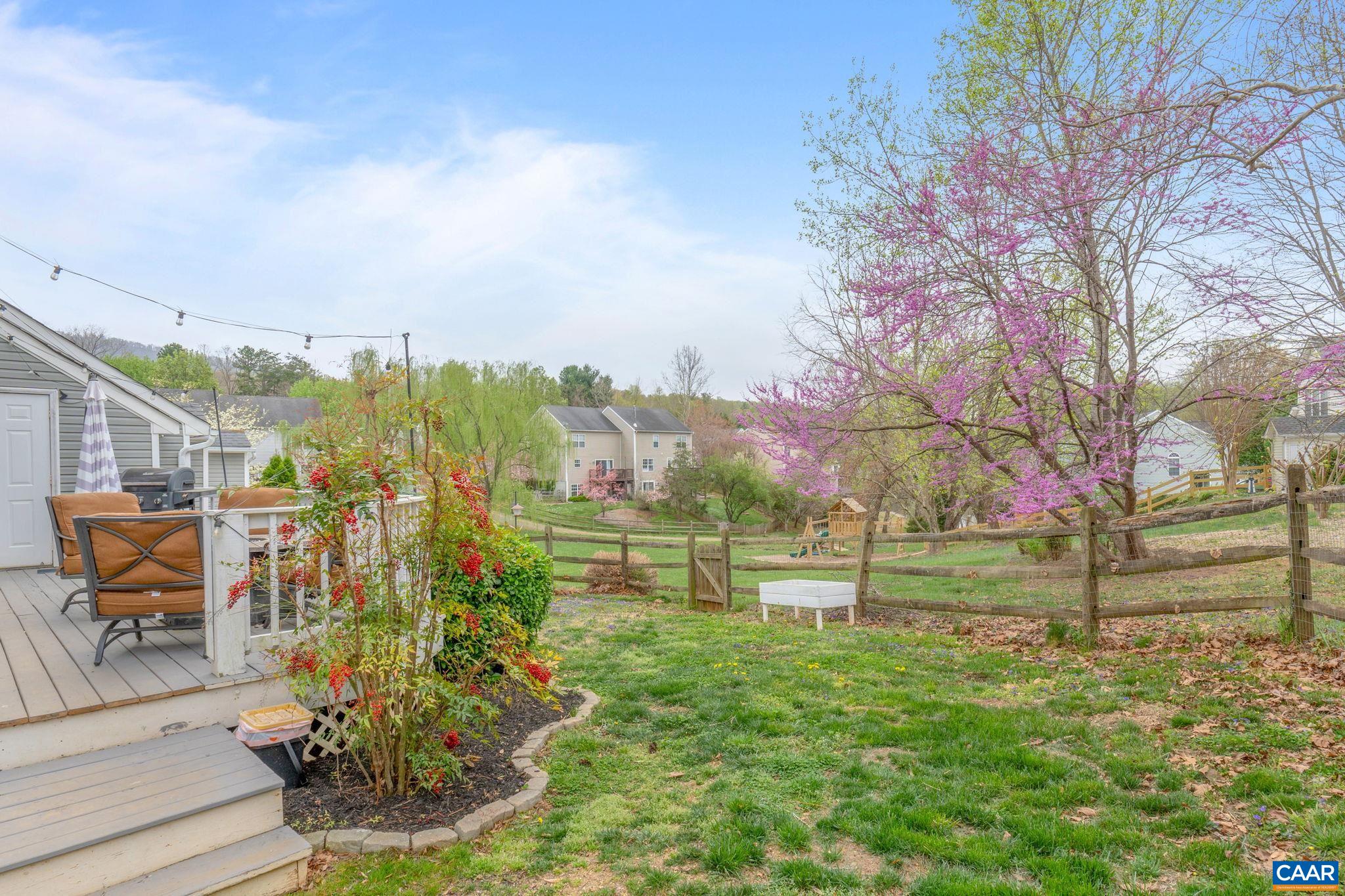 1550 PRIMROSE LN