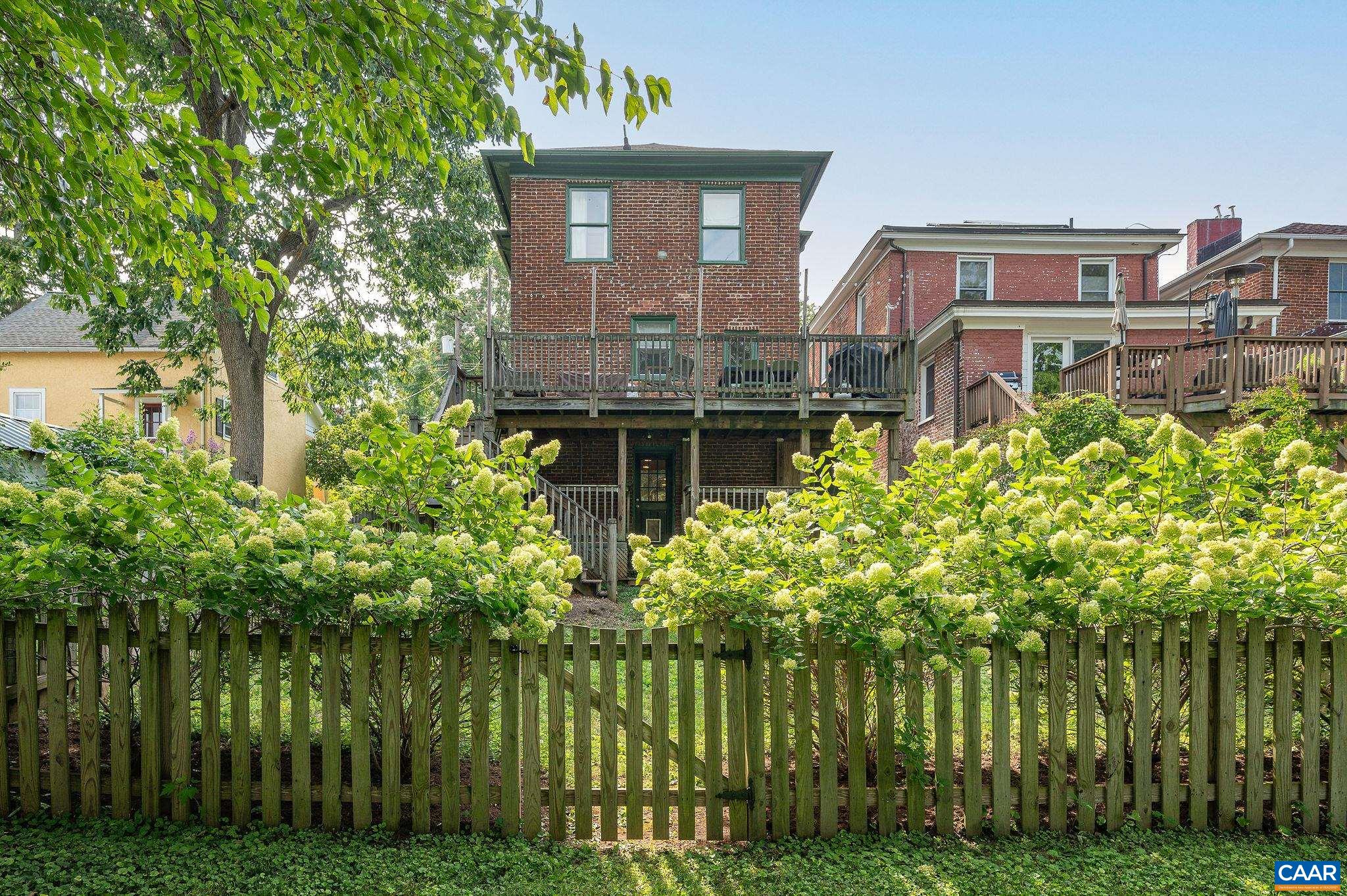 513 AVON ST