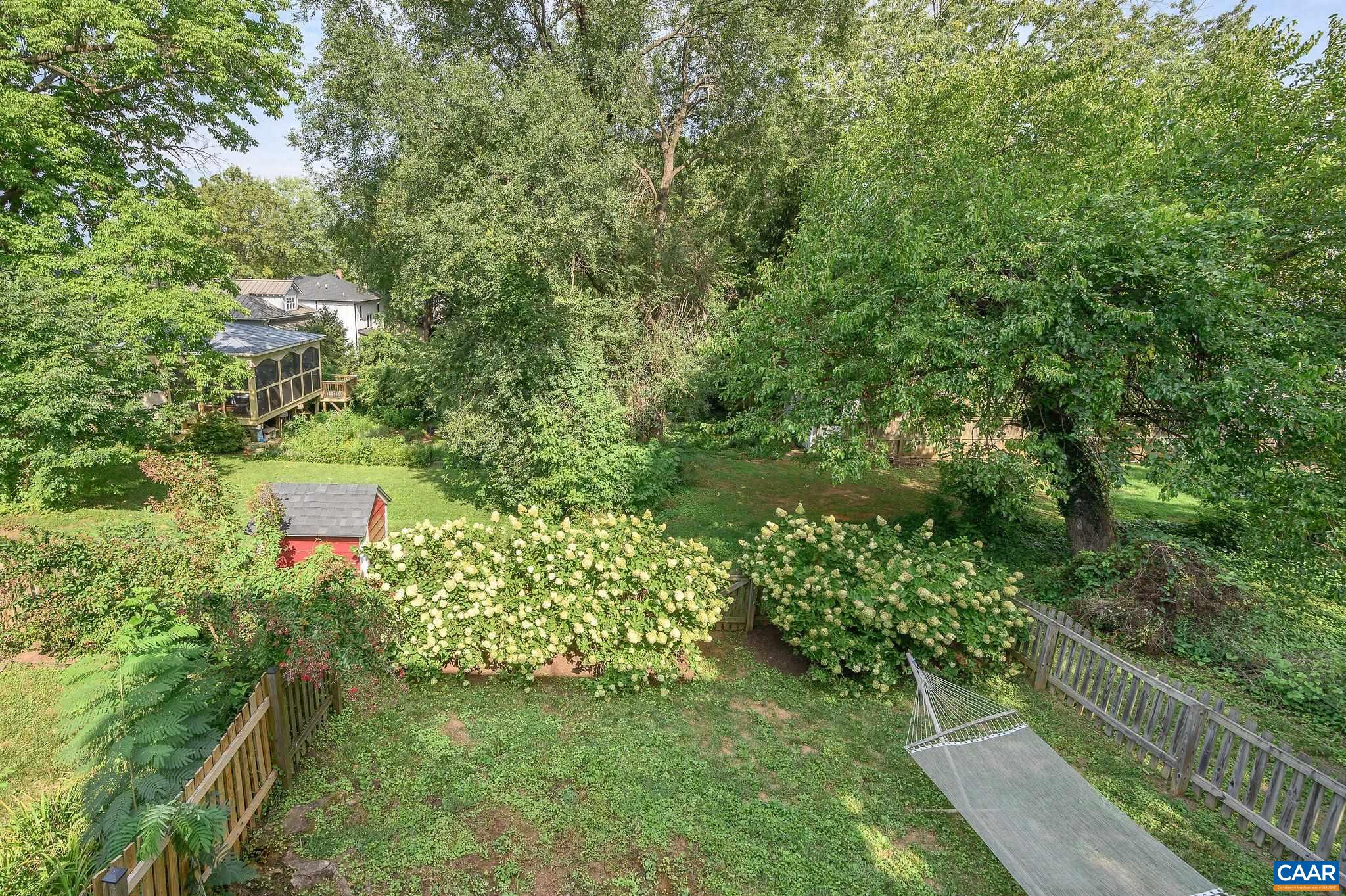 513 AVON ST