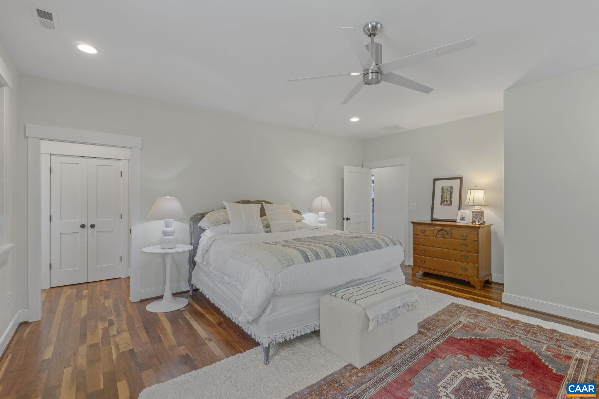 1932 FOX RUN LN