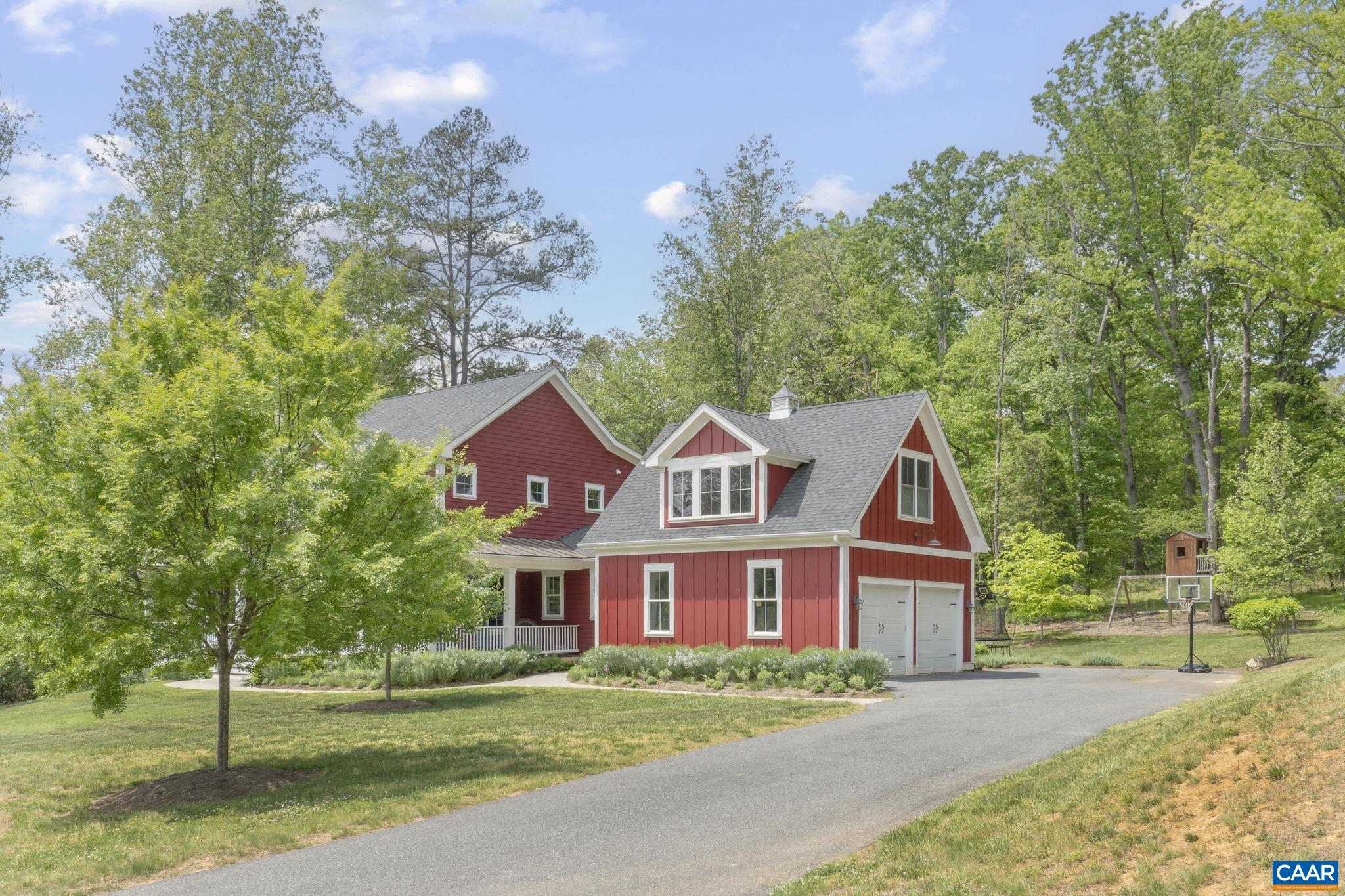 1932 FOX RUN LN