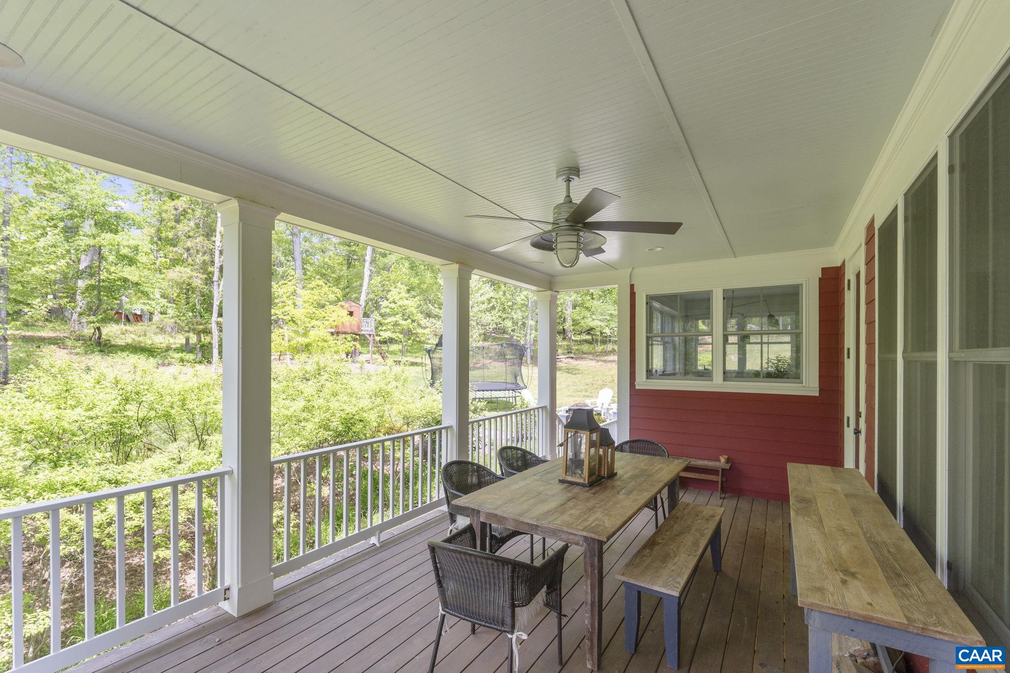 1932 FOX RUN LN