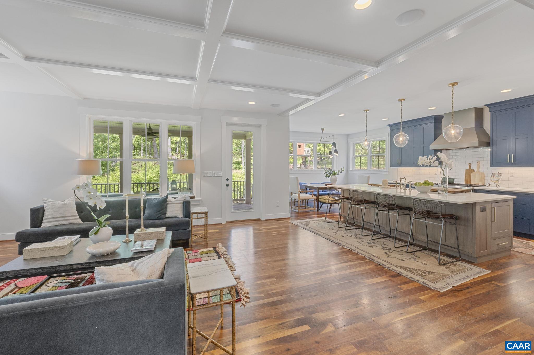 1932 FOX RUN LN