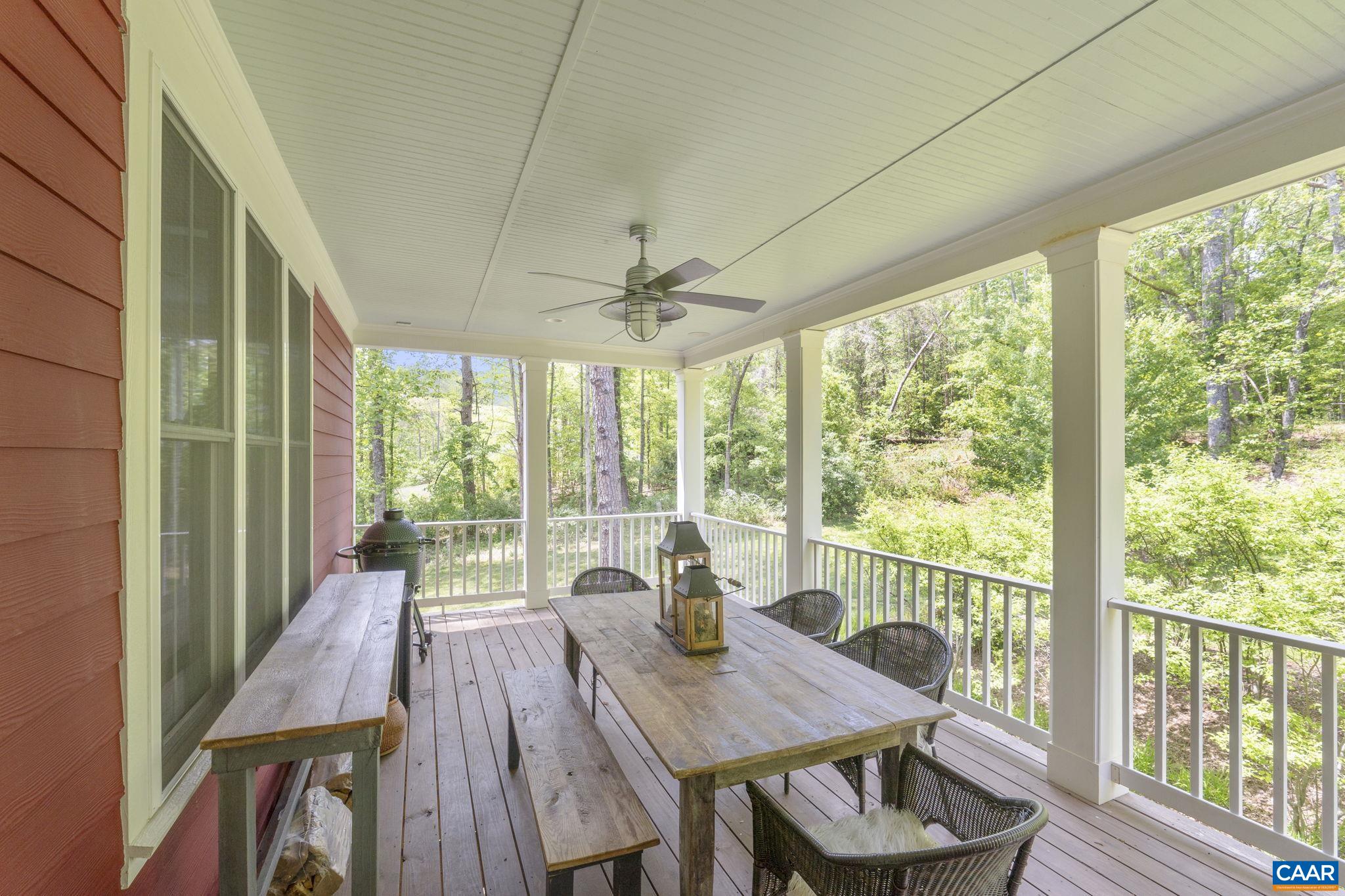 1932 FOX RUN LN