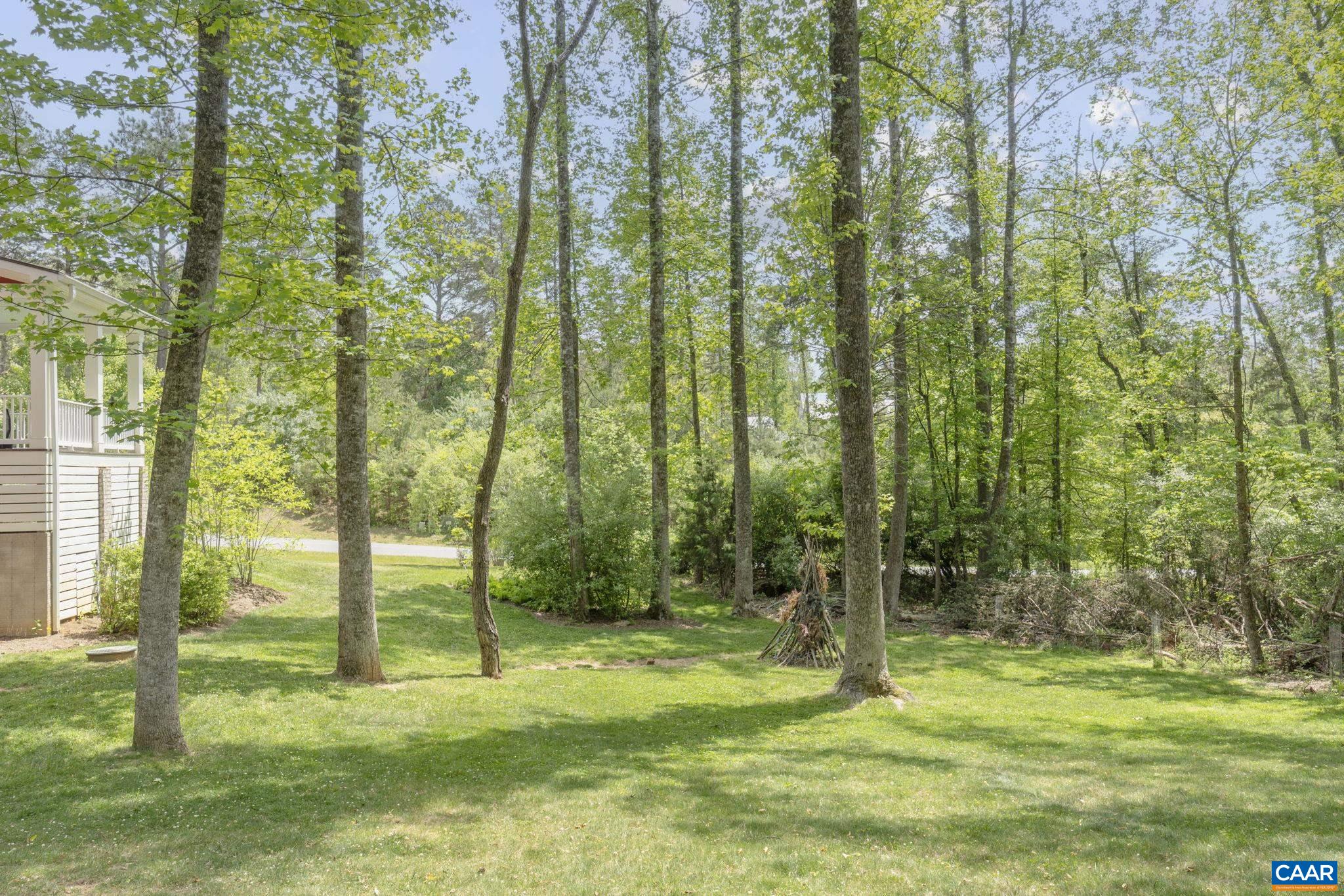 1932 FOX RUN LN