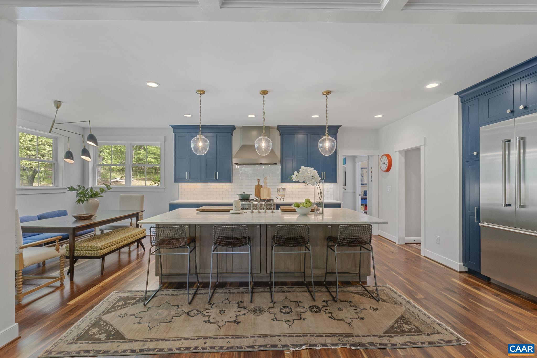 1932 FOX RUN LN