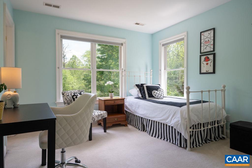 5861 ROCKFISH GAP TPKE