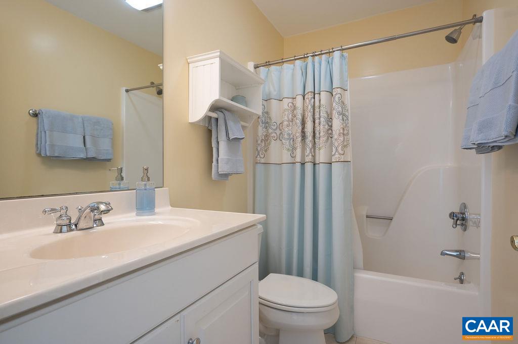 5861 ROCKFISH GAP TPKE