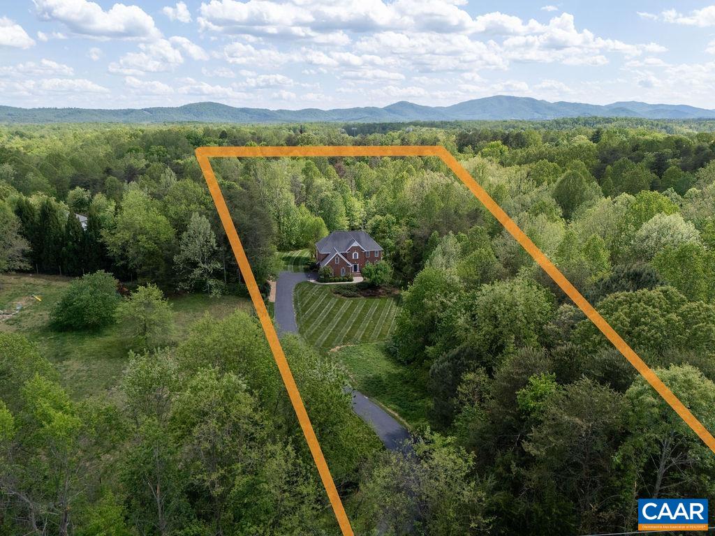5861 ROCKFISH GAP TPKE