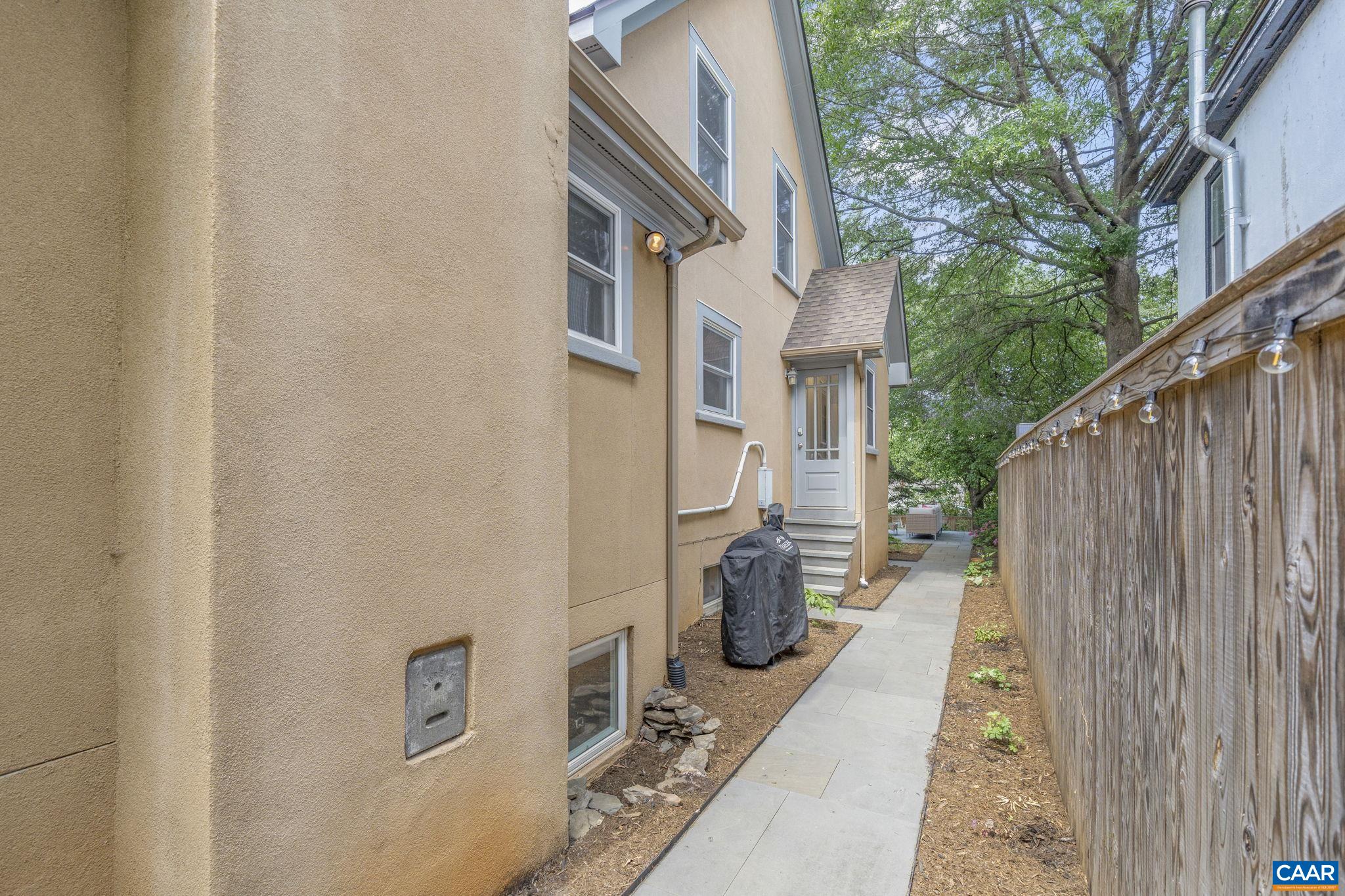 1117 LITTLE HIGH ST