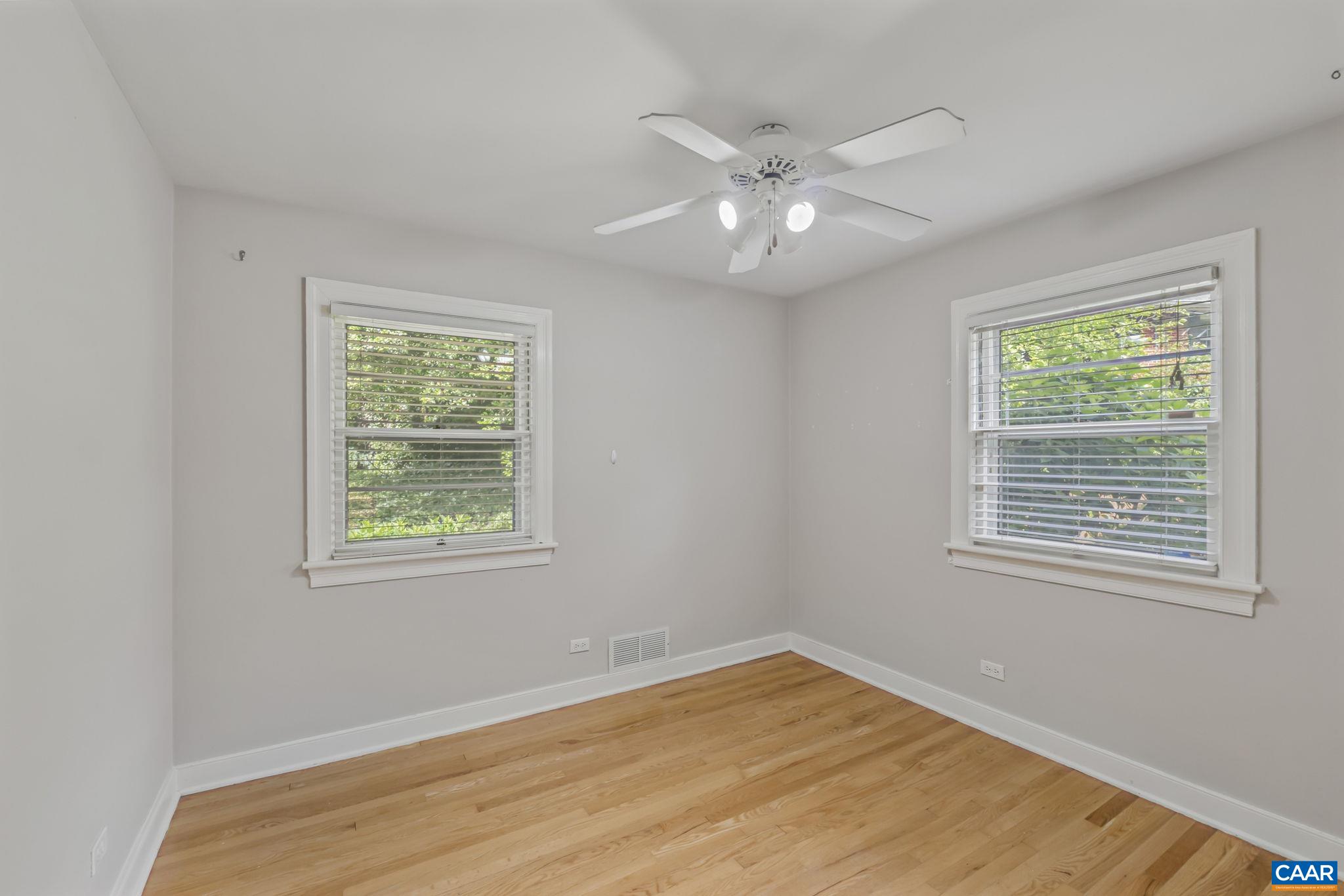 1221 GREENWAY RD
