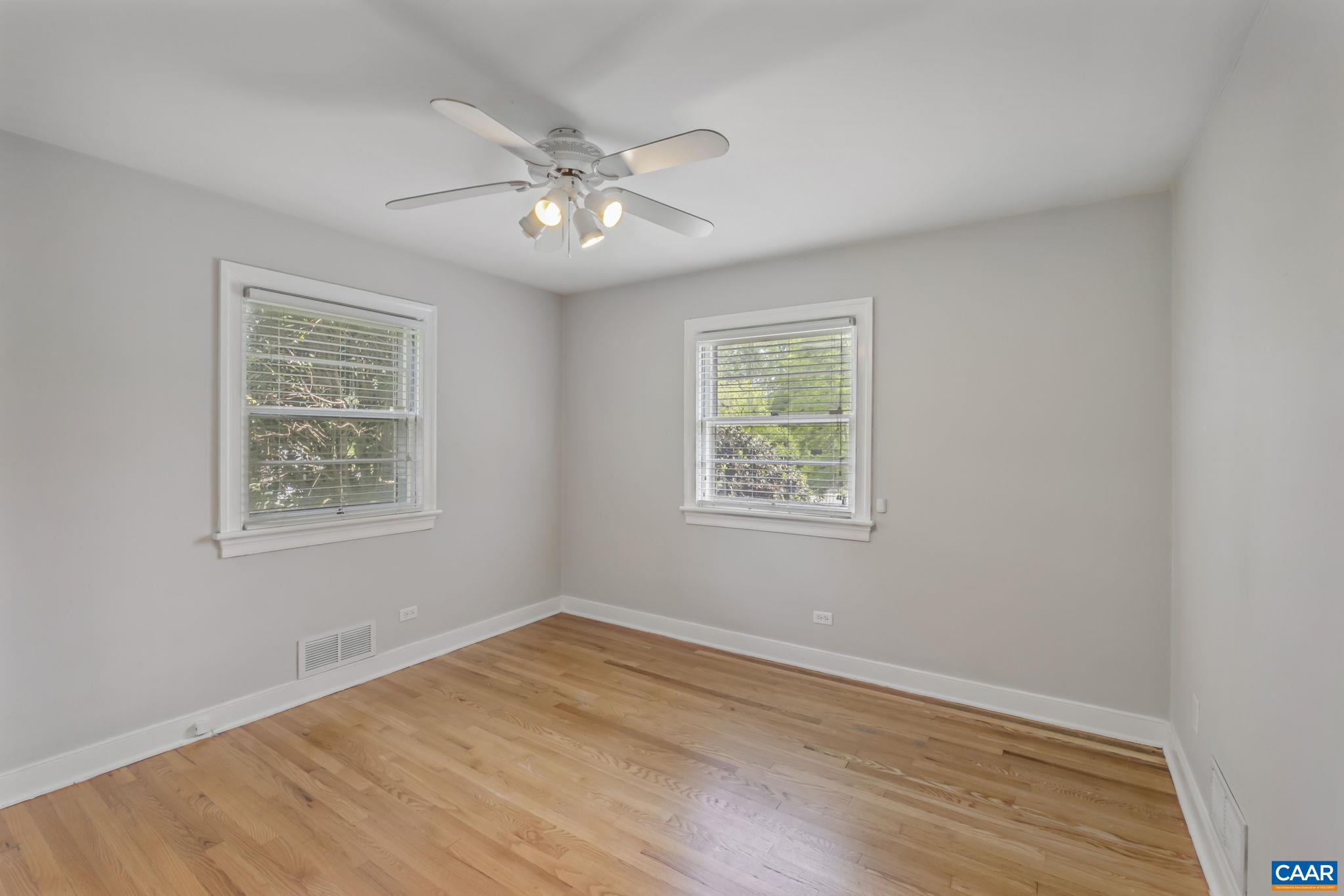 1221 GREENWAY RD