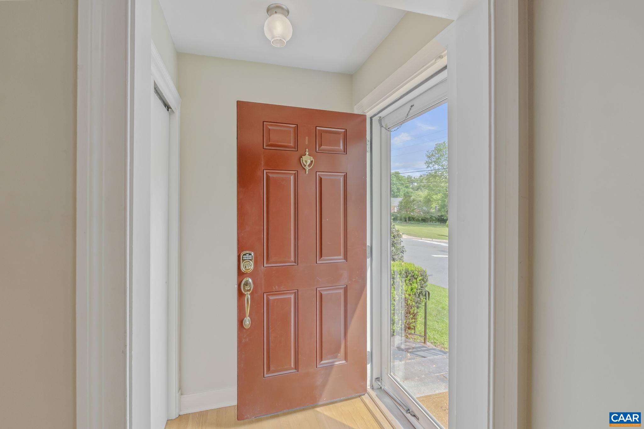 1221 GREENWAY RD