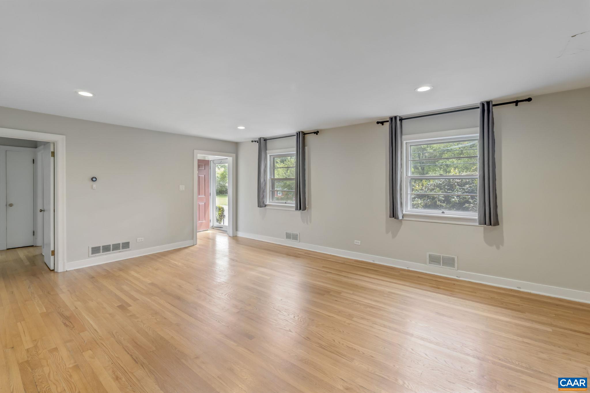 1221 GREENWAY RD