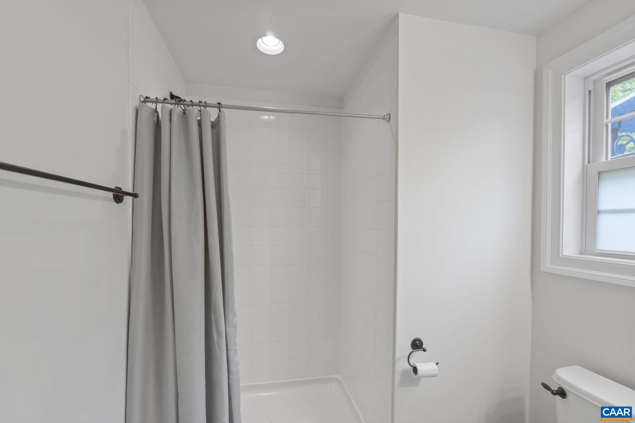125 HIGHLAND CIR