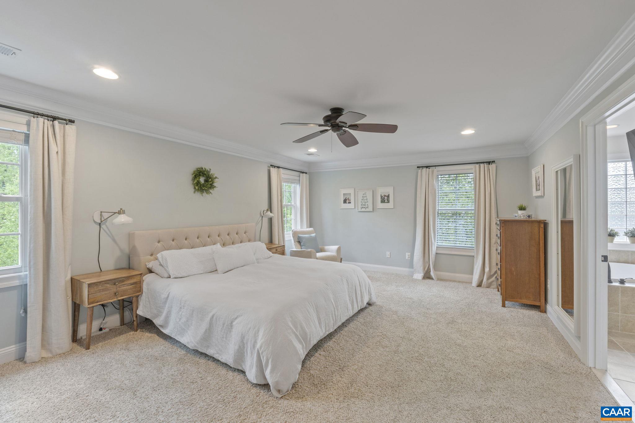 125 HIGHLAND CIR